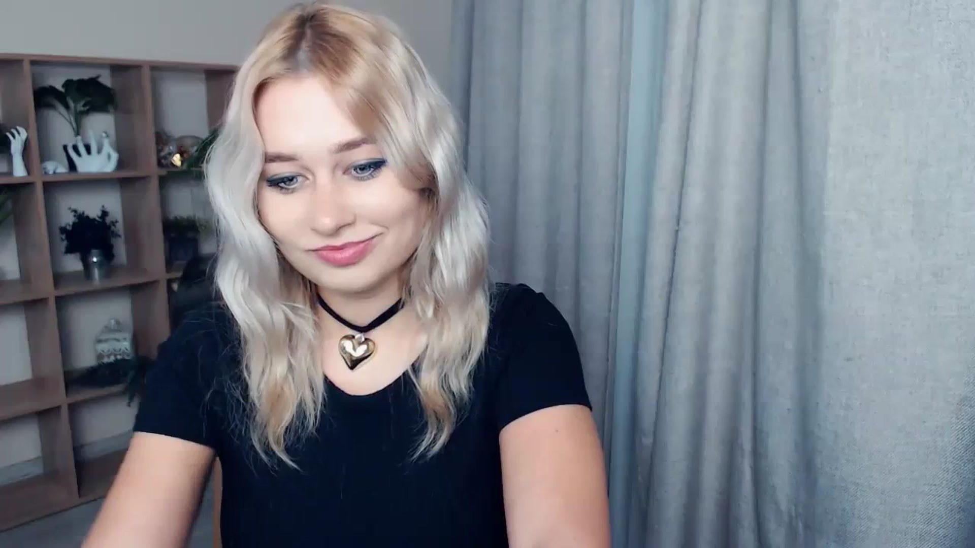 Gallery image thumbnail from Kukla_kolduna's myfreecams stream on, 10/30/2023, 19:45 image 14 of 20
