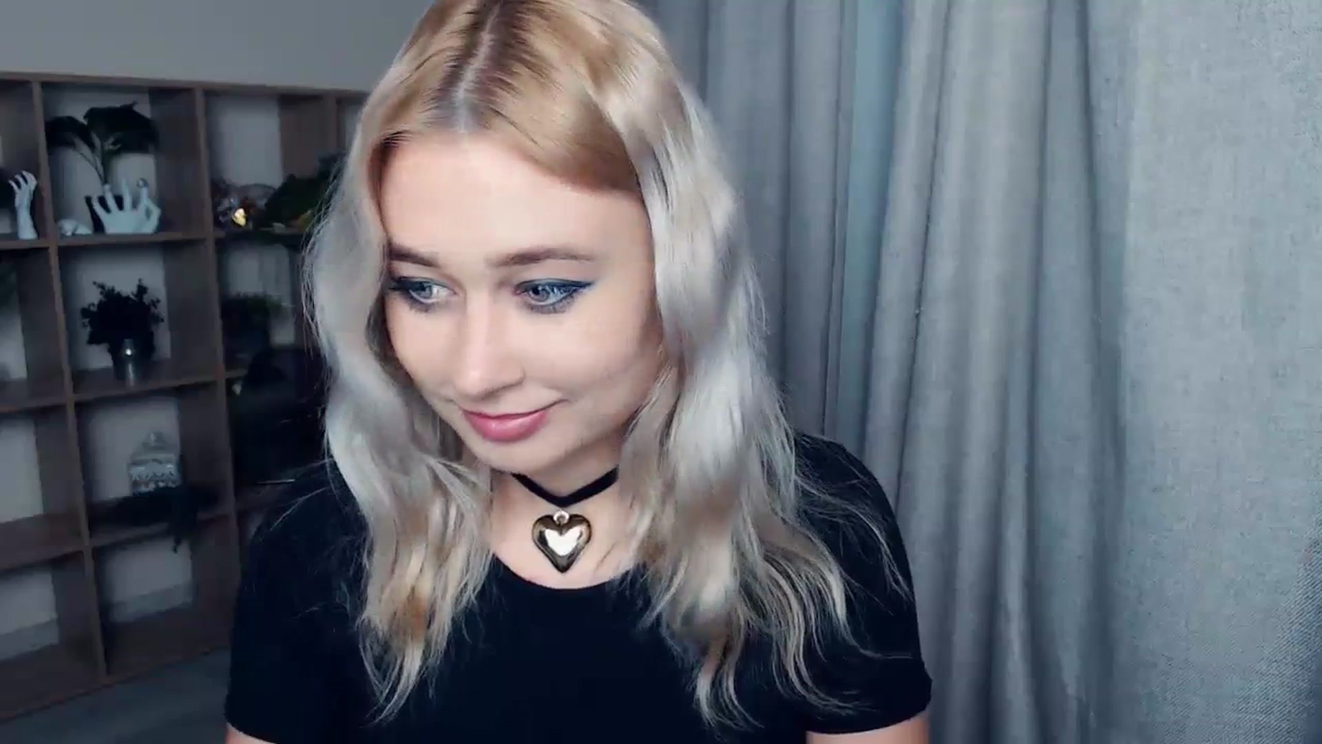 Gallery image thumbnail from Kukla_kolduna's myfreecams stream on, 10/30/2023, 19:45 image 11 of 20
