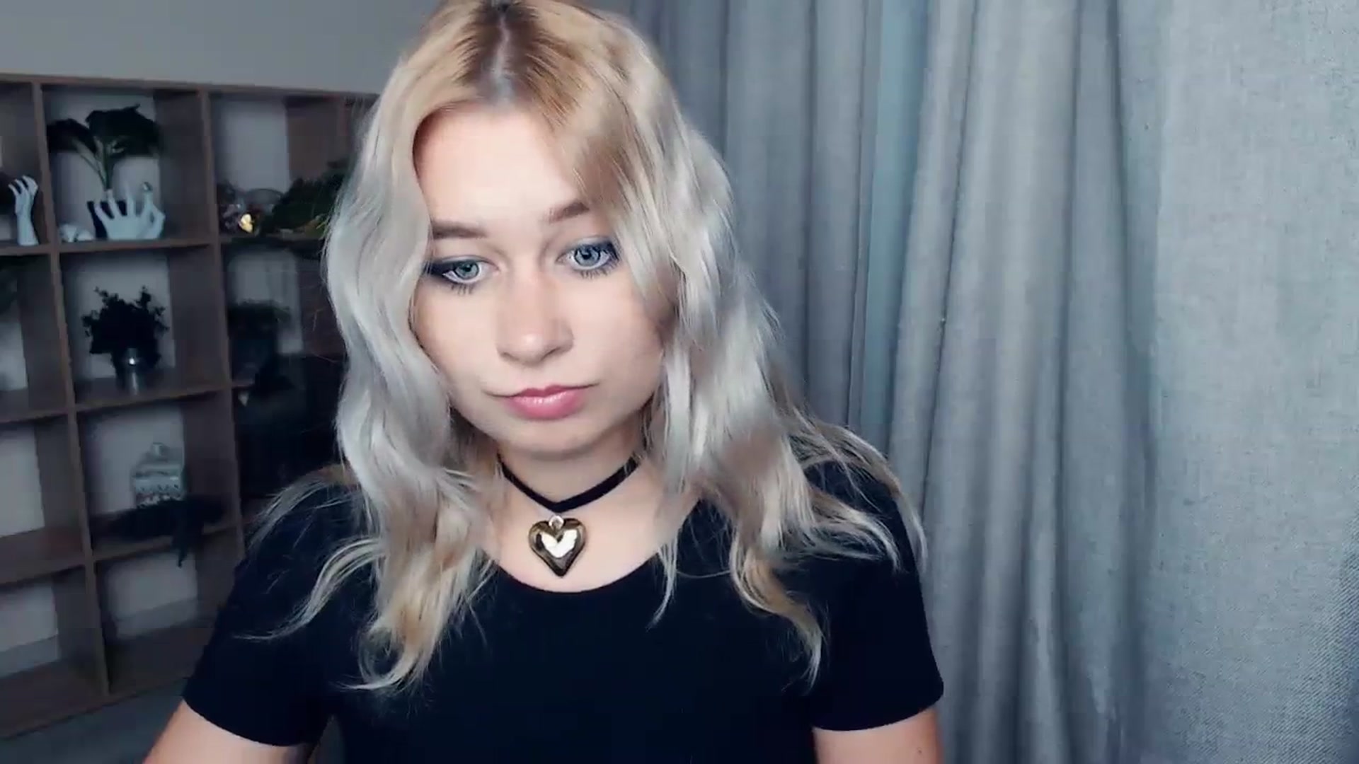 Gallery image thumbnail from Kukla_kolduna's myfreecams stream on, 10/30/2023, 19:45 image 10 of 20