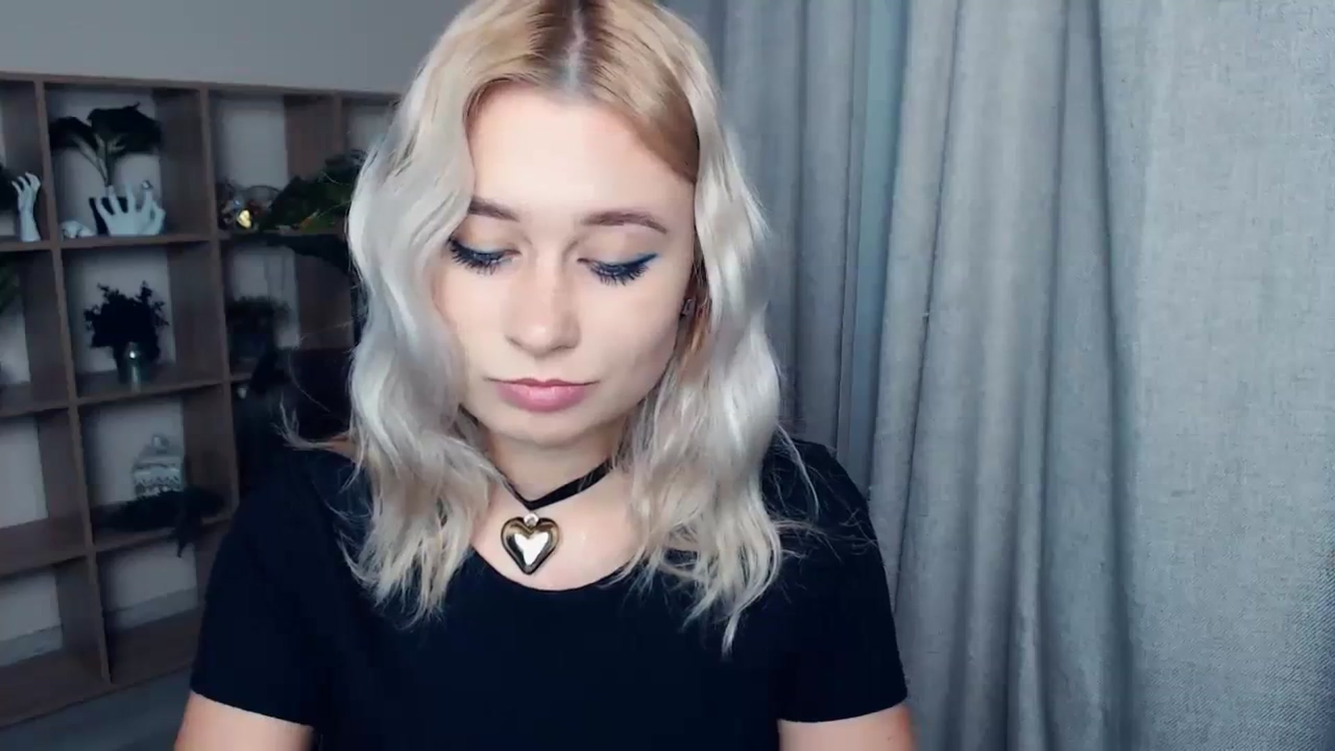 Gallery image thumbnail from Kukla_kolduna's myfreecams stream on, 10/30/2023, 19:45 image 2 of 20