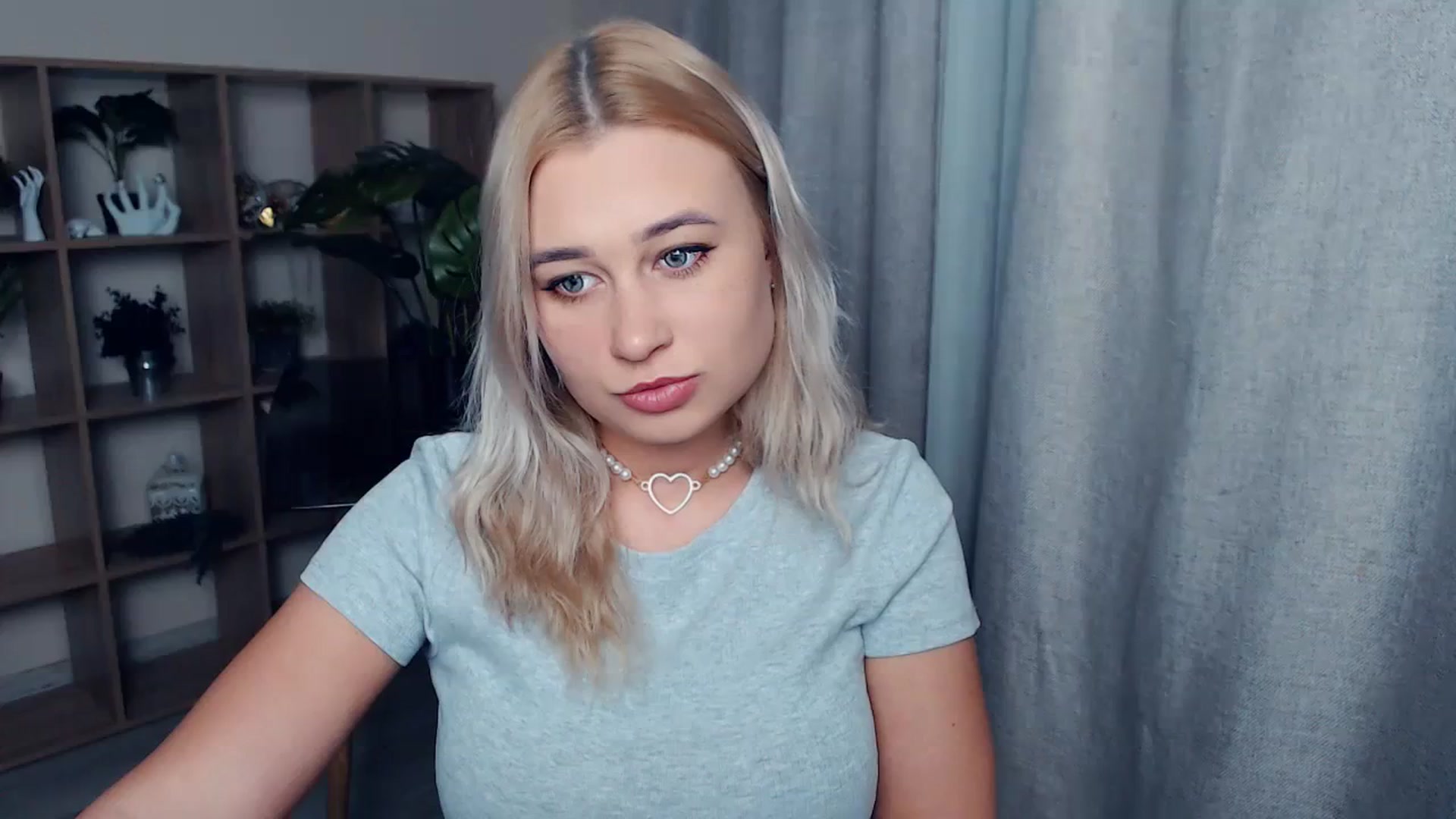 Gallery image thumbnail from Kukla_kolduna's myfreecams stream on, 11/03/2023, 15:08 image 16 of 20