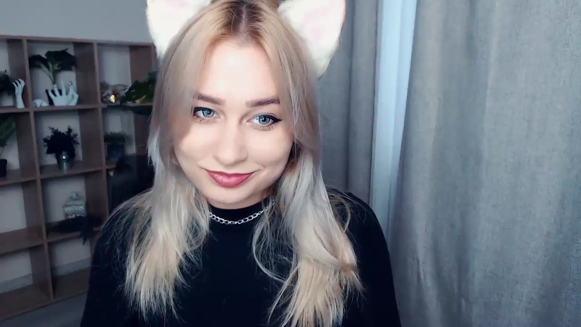 Gallery image thumbnail from Kukla_kolduna's myfreecams stream on, 11/04/2023, 13:01 image 10 of 20