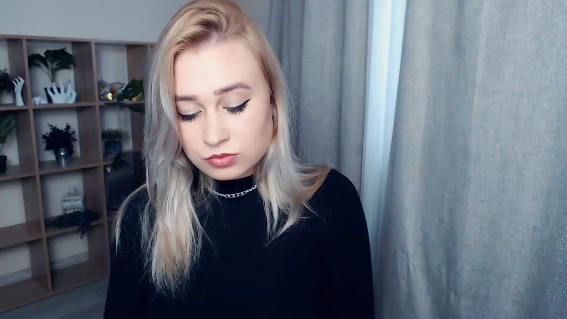 Gallery image thumbnail from Kukla_kolduna's myfreecams stream on, 11/04/2023, 13:01 image 7 of 20