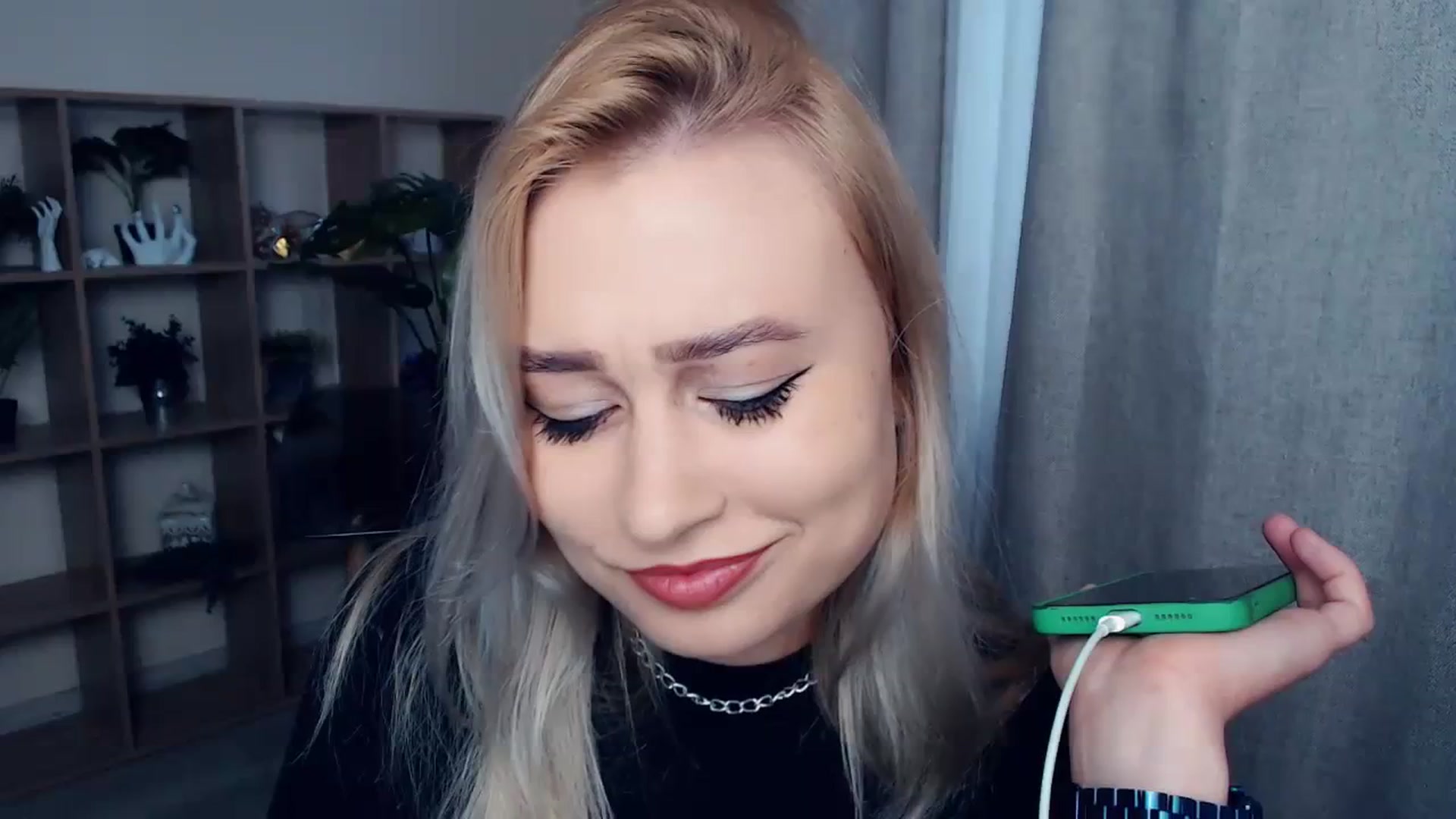 Gallery image thumbnail from Kukla_kolduna's myfreecams stream on, 11/04/2023, 13:01 image 8 of 20
