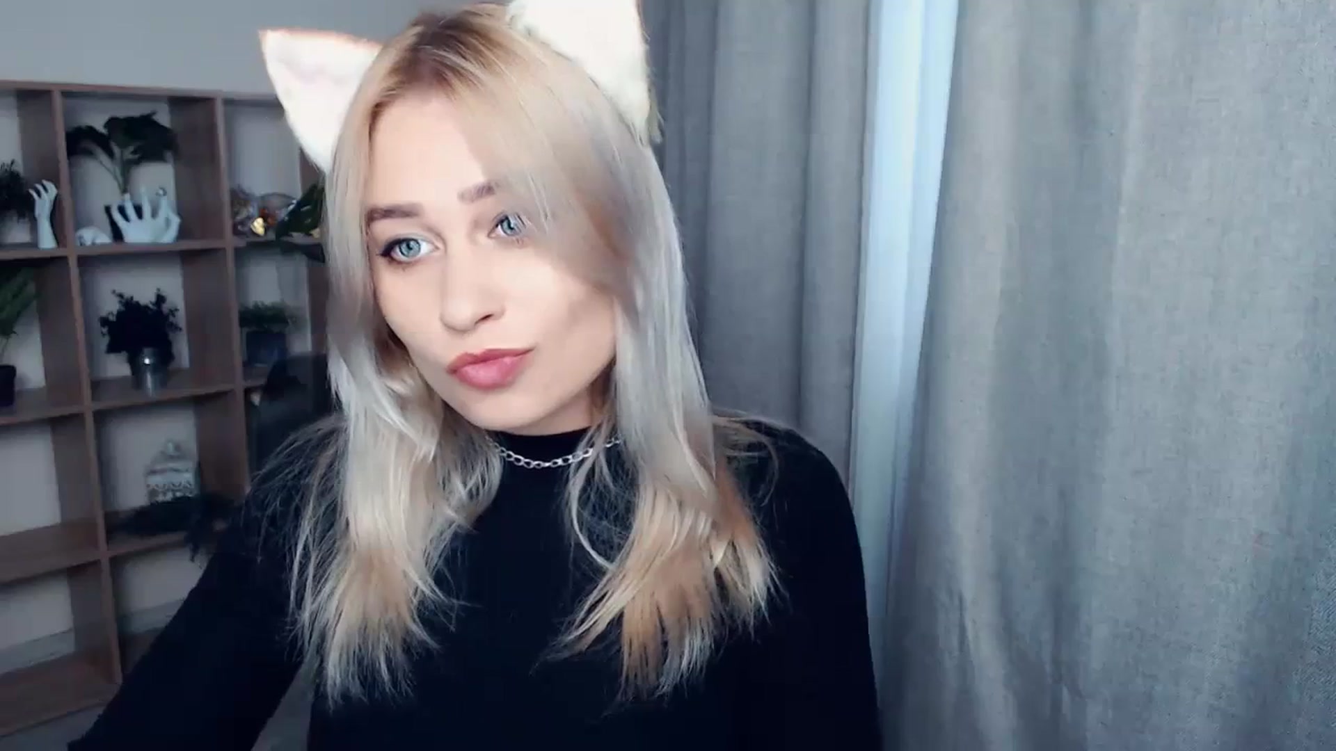 Gallery image thumbnail from Kukla_kolduna's myfreecams stream on, 11/04/2023, 13:01 image 11 of 20