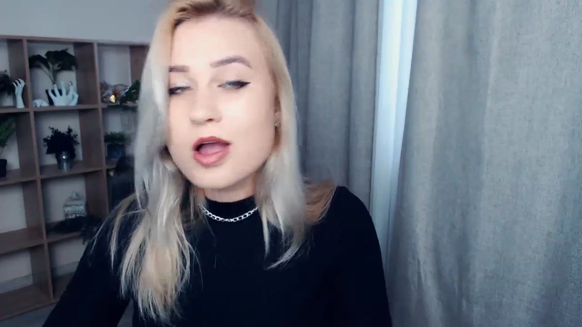 Gallery image thumbnail from Kukla_kolduna's myfreecams stream on, 11/04/2023, 13:01 image 4 of 20