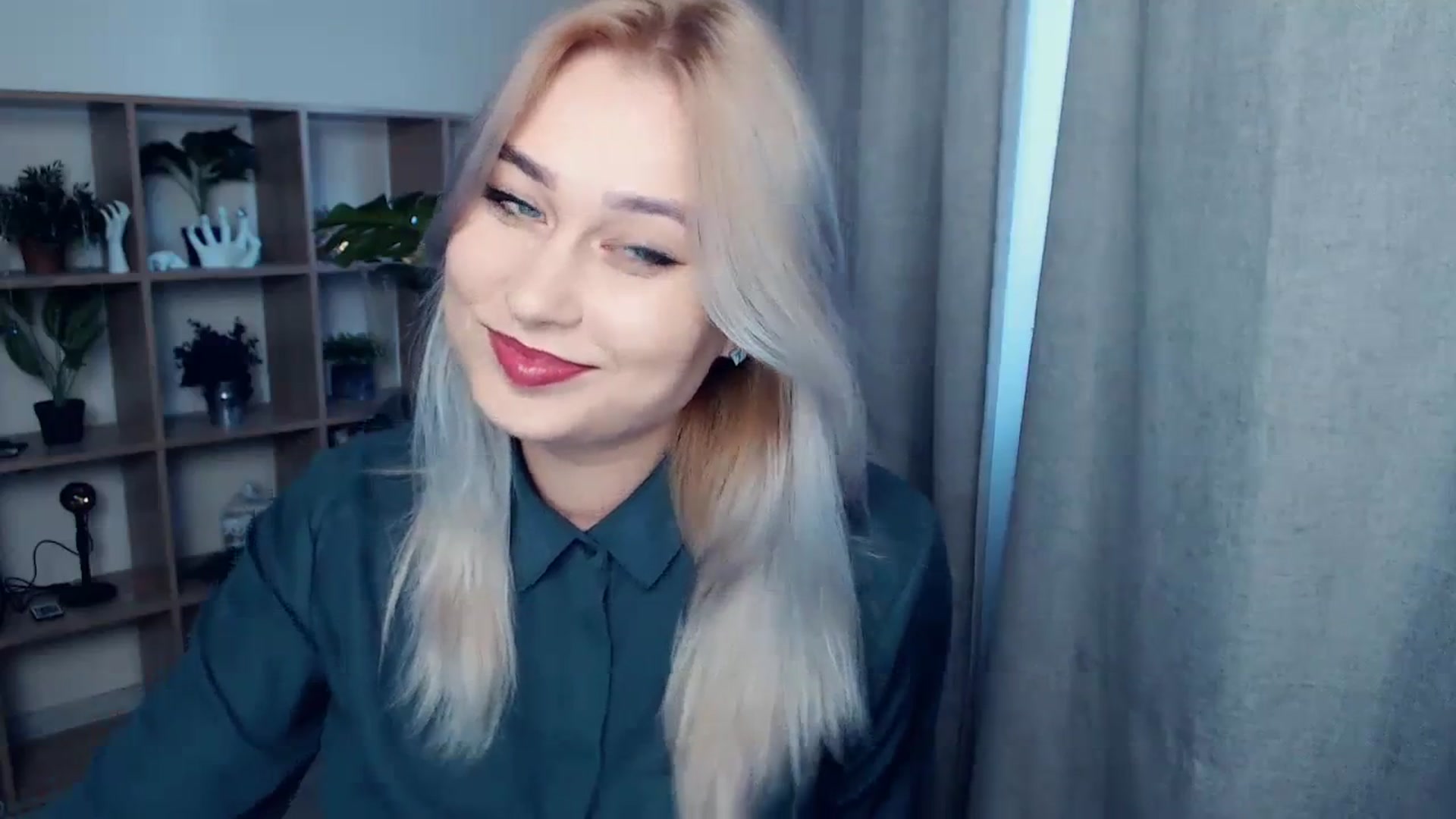 Gallery image thumbnail from Kukla_kolduna's myfreecams stream on, 11/09/2023, 14:11 image 12 of 20