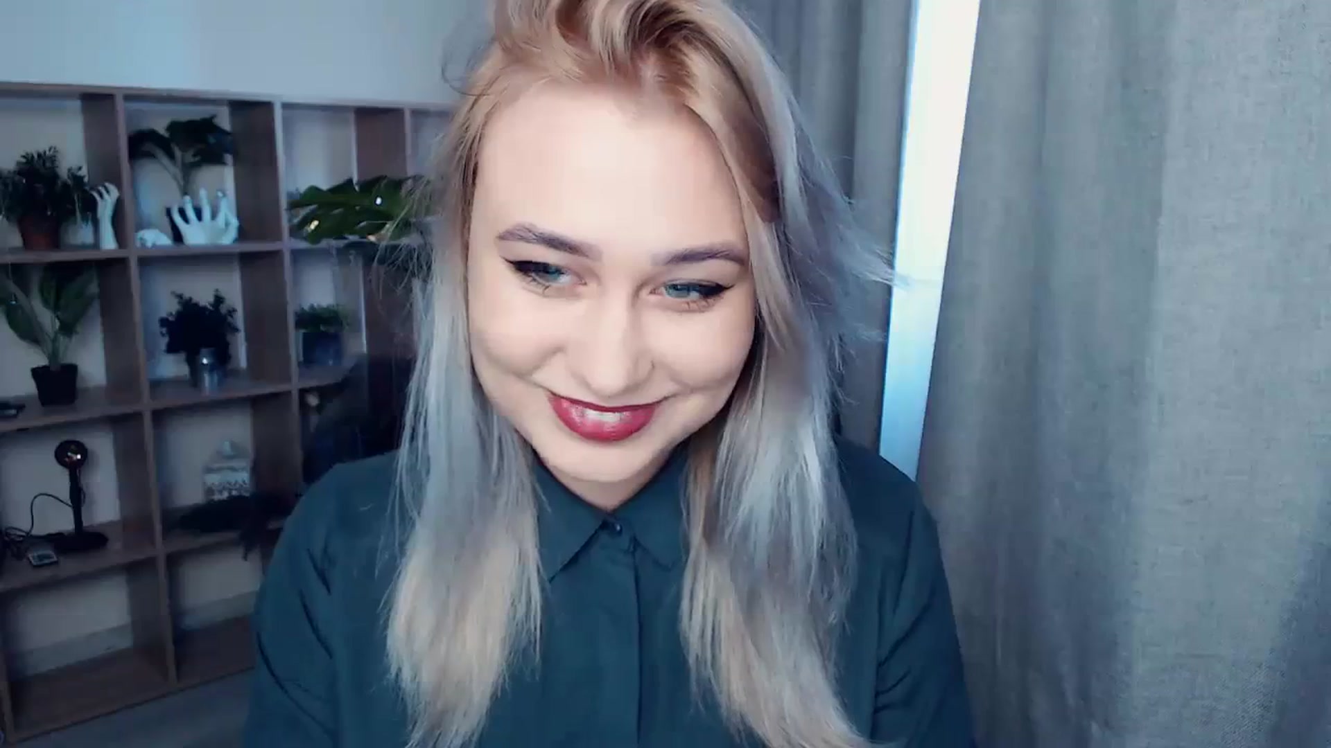 Gallery image thumbnail from Kukla_kolduna's myfreecams stream on, 11/09/2023, 14:11 image 2 of 20