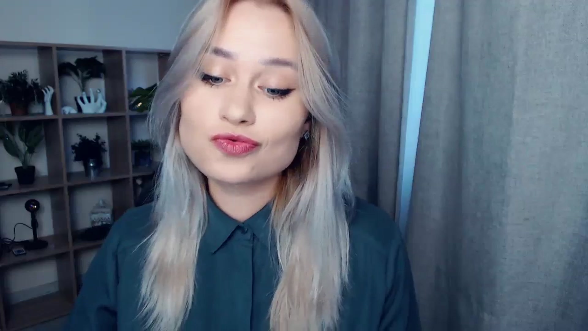 Gallery image thumbnail from Kukla_kolduna's myfreecams stream on, 11/09/2023, 14:11 image 16 of 20