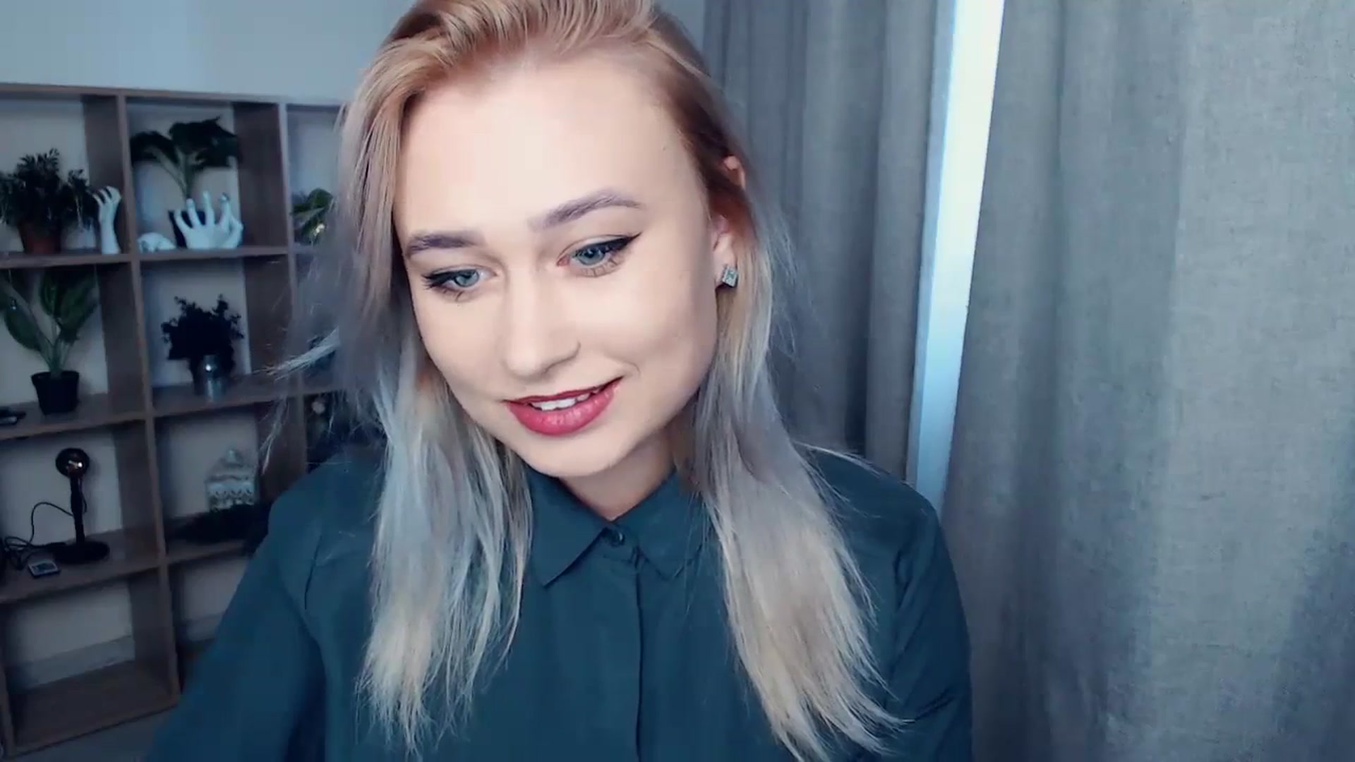Gallery image thumbnail from Kukla_kolduna's myfreecams stream on, 11/09/2023, 14:11 image 10 of 20