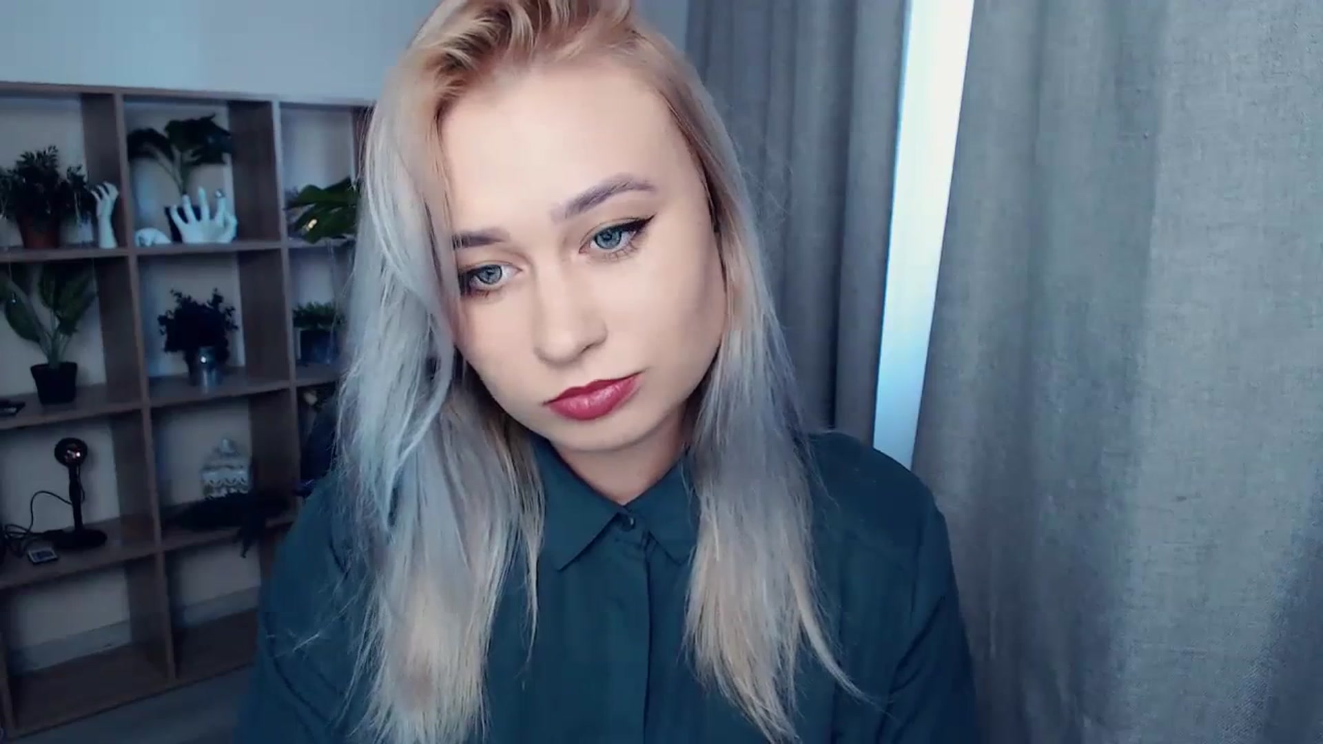 Gallery image thumbnail from Kukla_kolduna's myfreecams stream on, 11/09/2023, 14:11 image 4 of 20