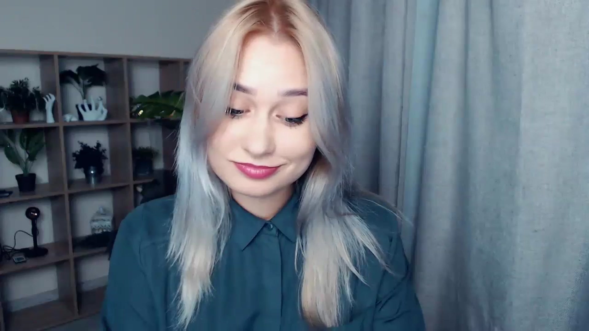 Gallery image thumbnail from Kukla_kolduna's myfreecams stream on, 11/09/2023, 15:57 image 2 of 20