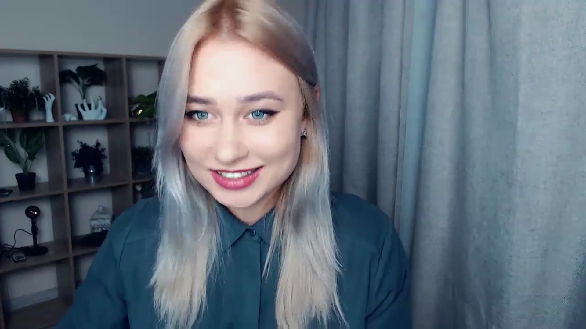 Gallery image thumbnail from Kukla_kolduna's myfreecams stream on, 11/09/2023, 15:57 image 14 of 20