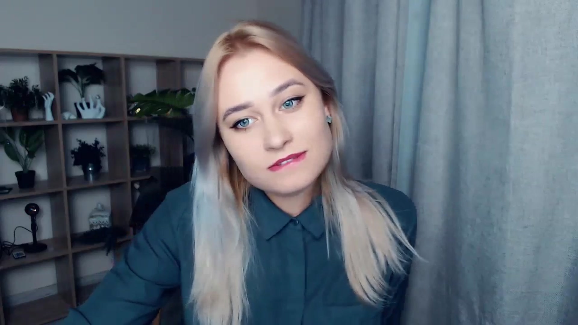 Gallery image thumbnail from Kukla_kolduna's myfreecams stream on, 11/09/2023, 15:57 image 6 of 20
