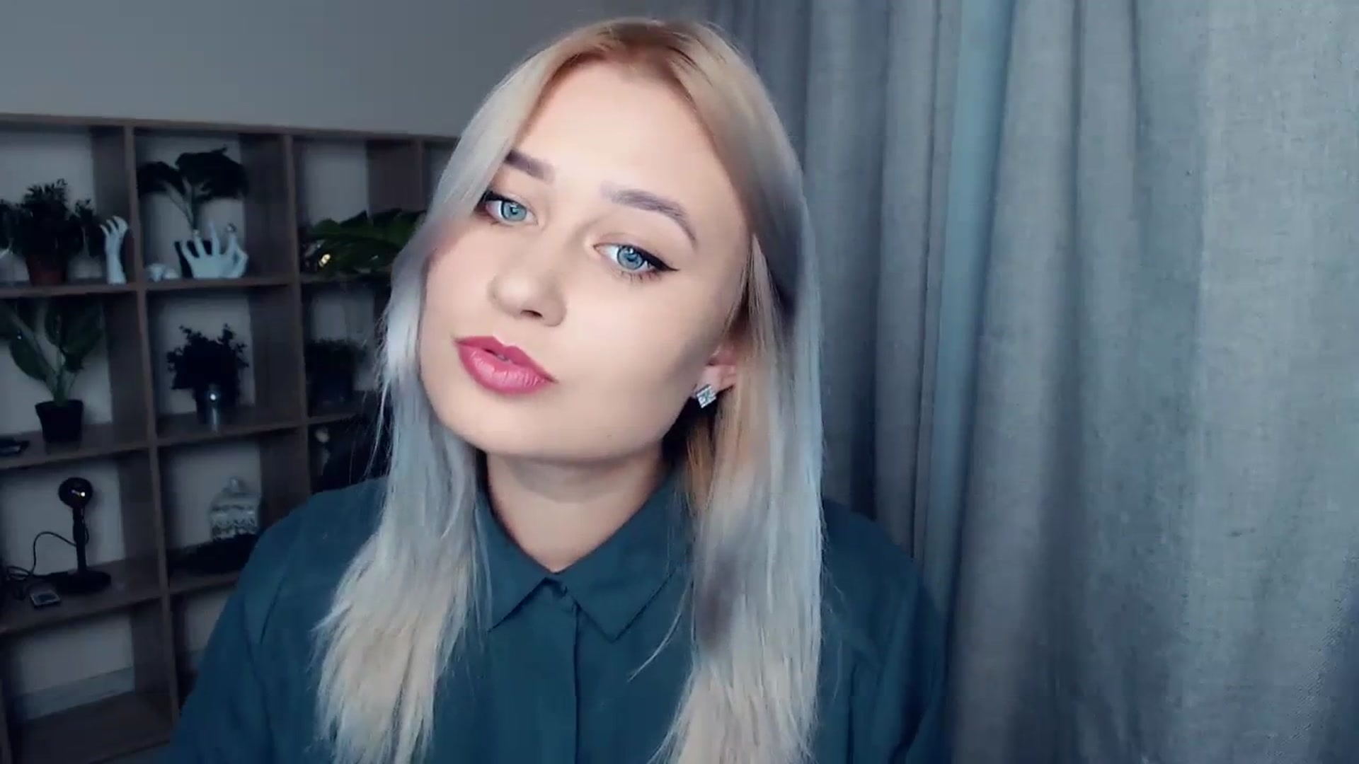 Gallery image thumbnail from Kukla_kolduna's myfreecams stream on, 11/09/2023, 15:57 image 16 of 20