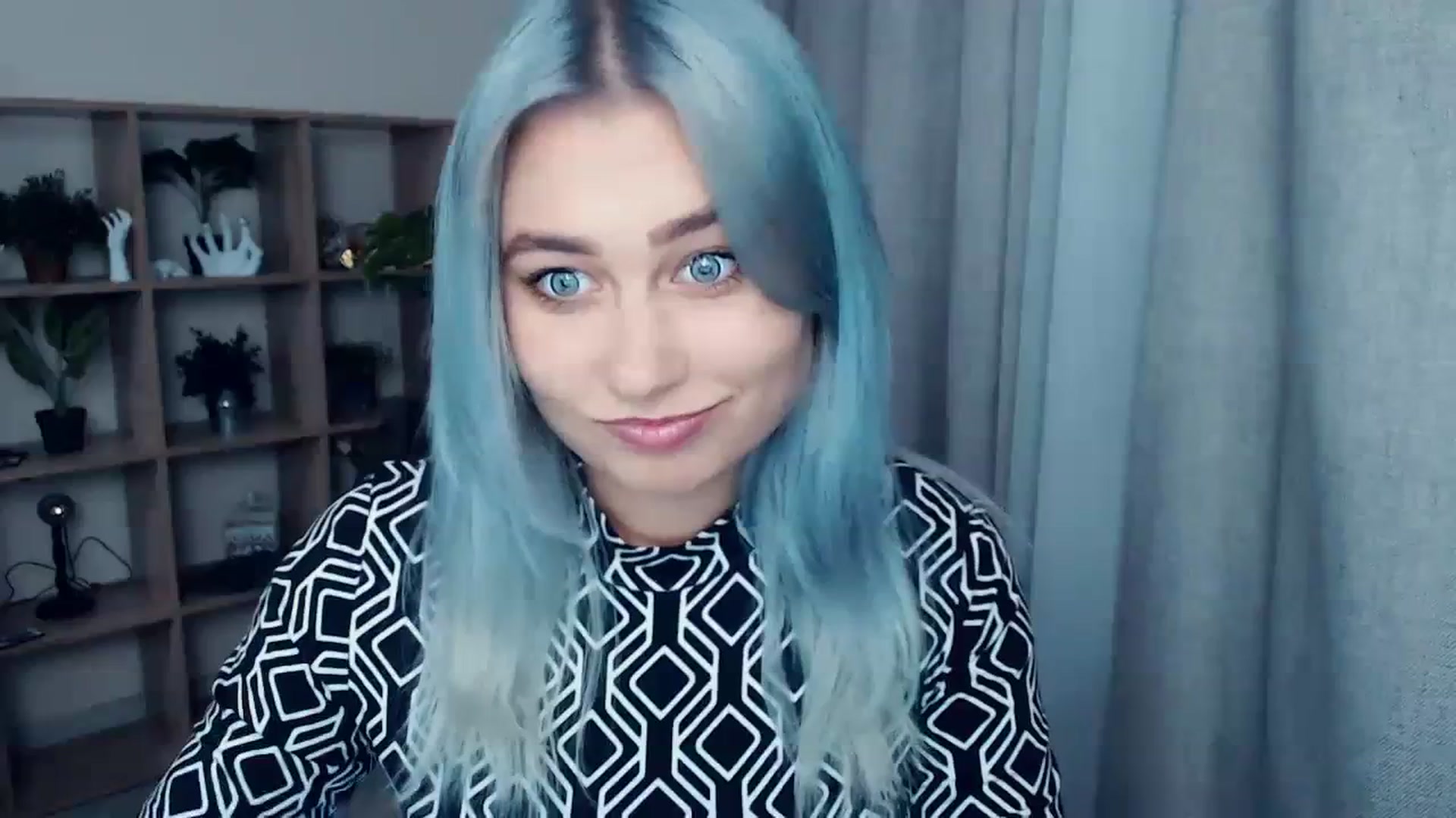 Gallery image thumbnail from Kukla_kolduna's myfreecams stream on, 11/10/2023, 18:04 image 14 of 20