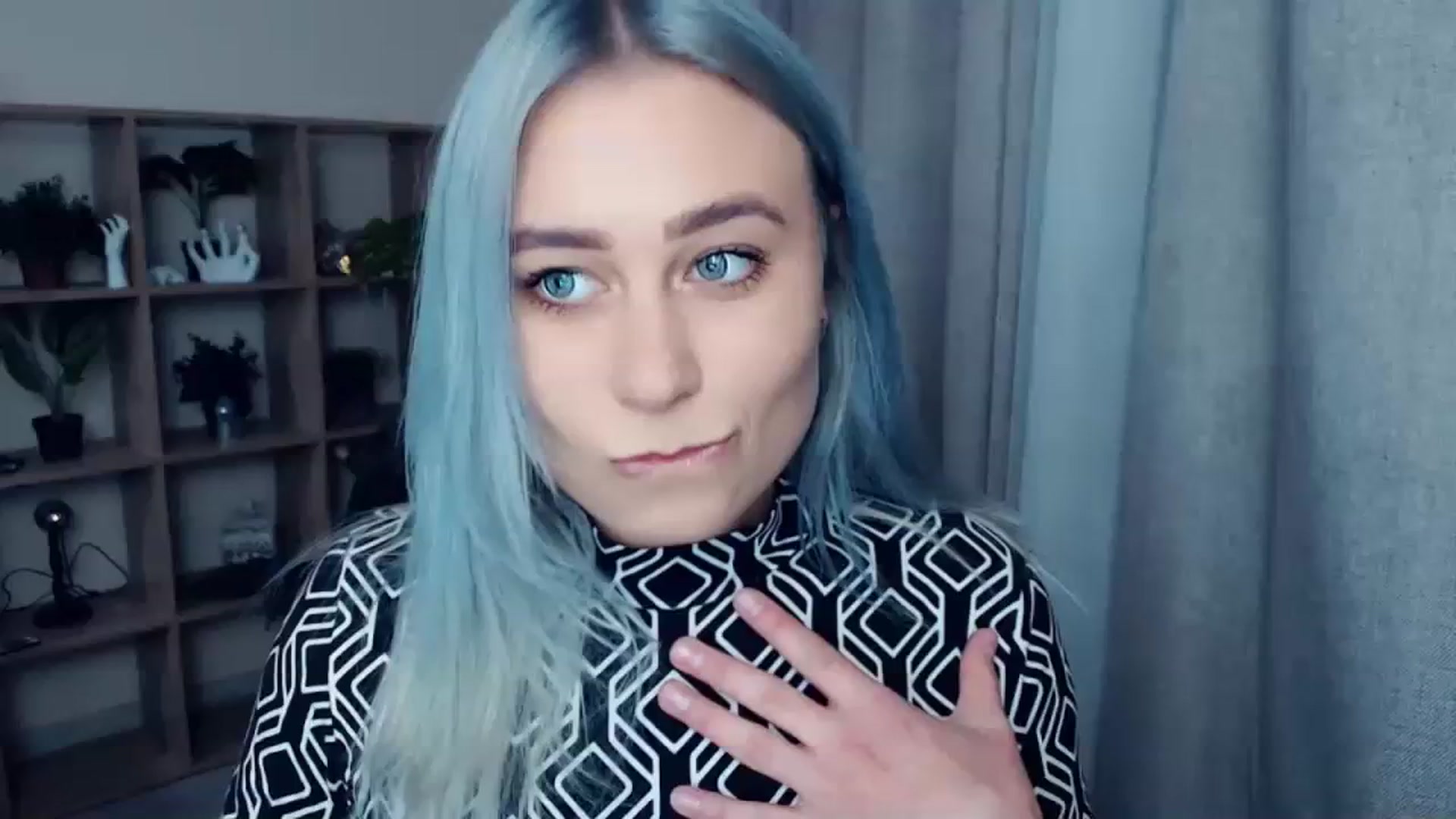 Gallery image thumbnail from Kukla_kolduna's myfreecams stream on, 11/10/2023, 18:04 image 1 of 20