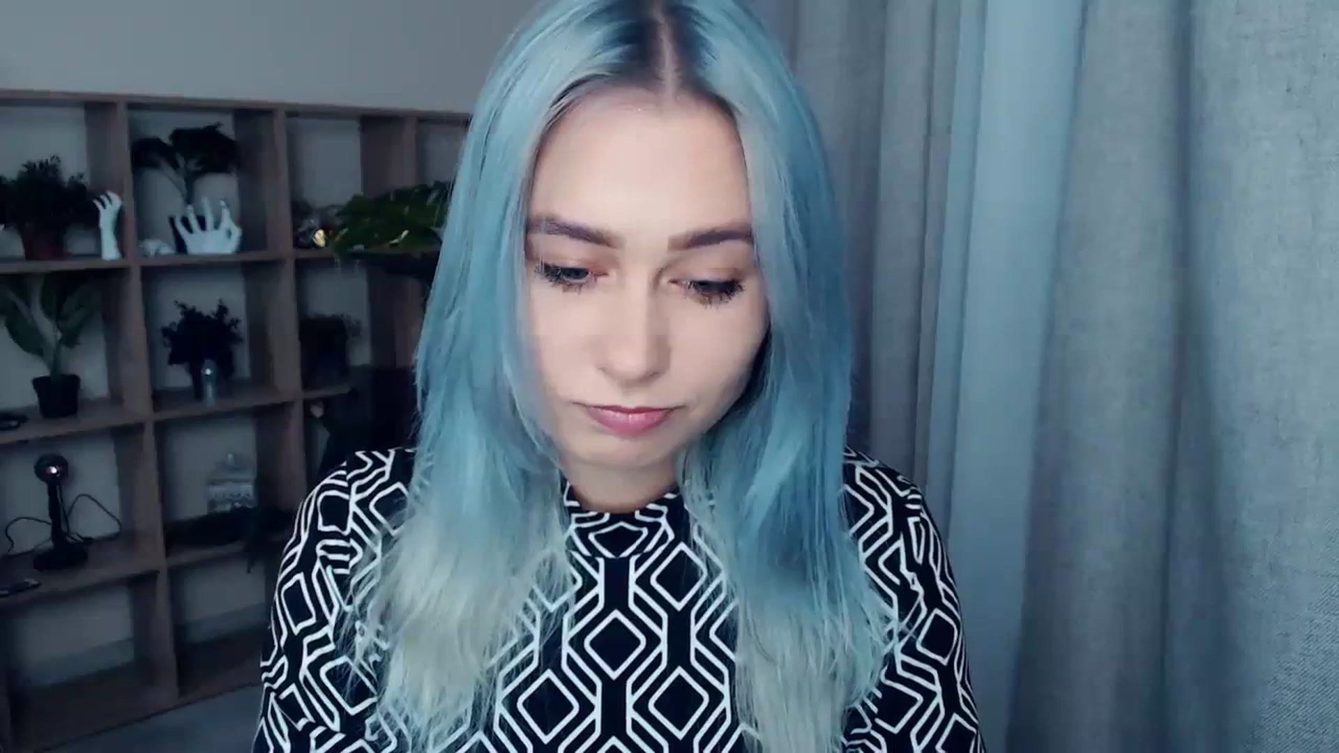 Gallery image thumbnail from Kukla_kolduna's myfreecams stream on, 11/10/2023, 18:04 image 16 of 20