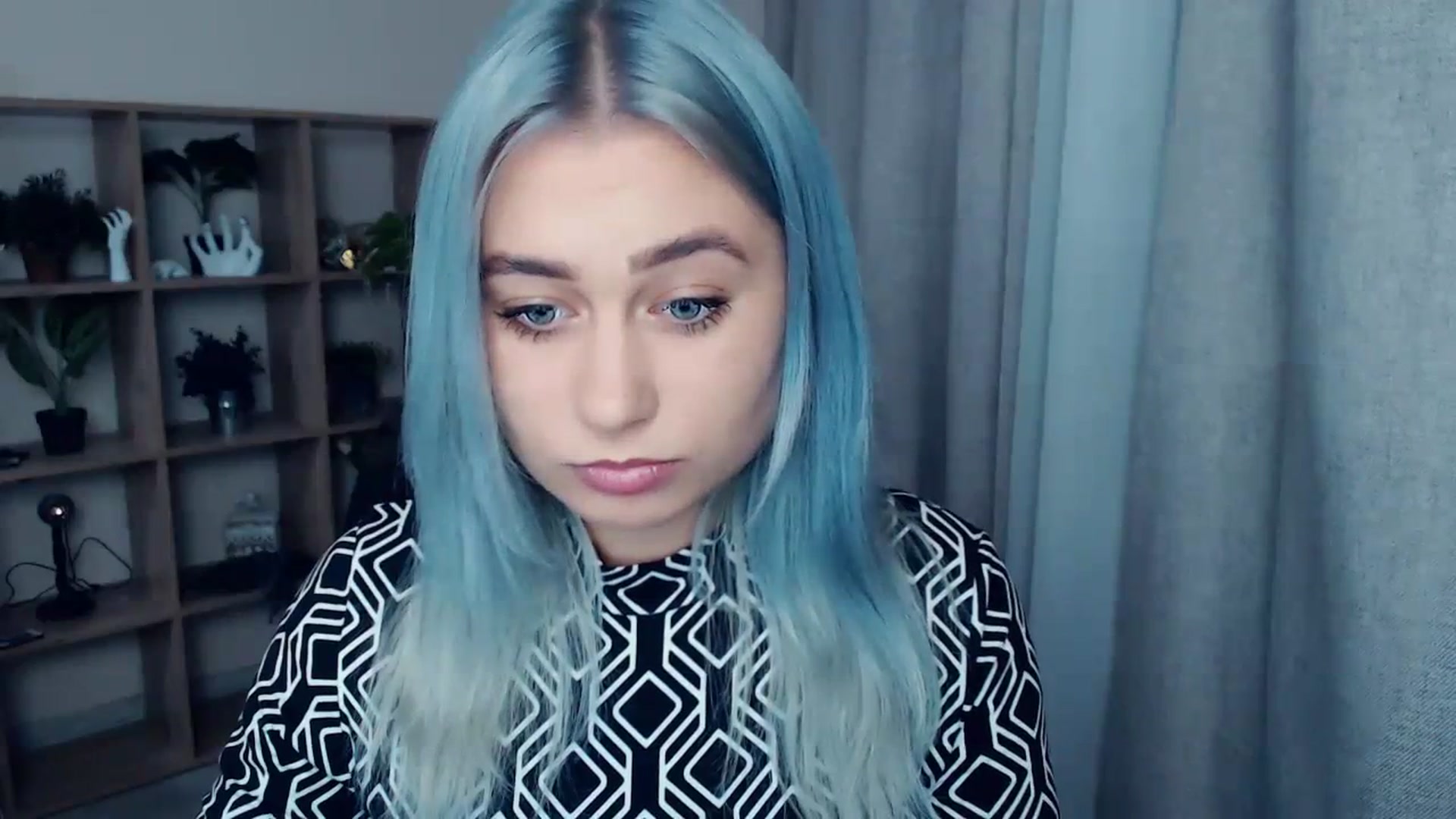 Gallery image thumbnail from Kukla_kolduna's myfreecams stream on, 11/10/2023, 18:04 image 18 of 20