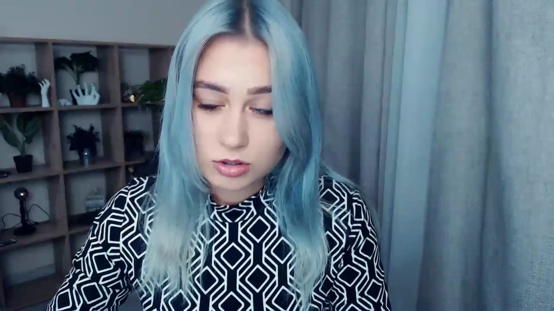 Gallery image thumbnail from Kukla_kolduna's myfreecams stream on, 11/10/2023, 18:04 image 15 of 20