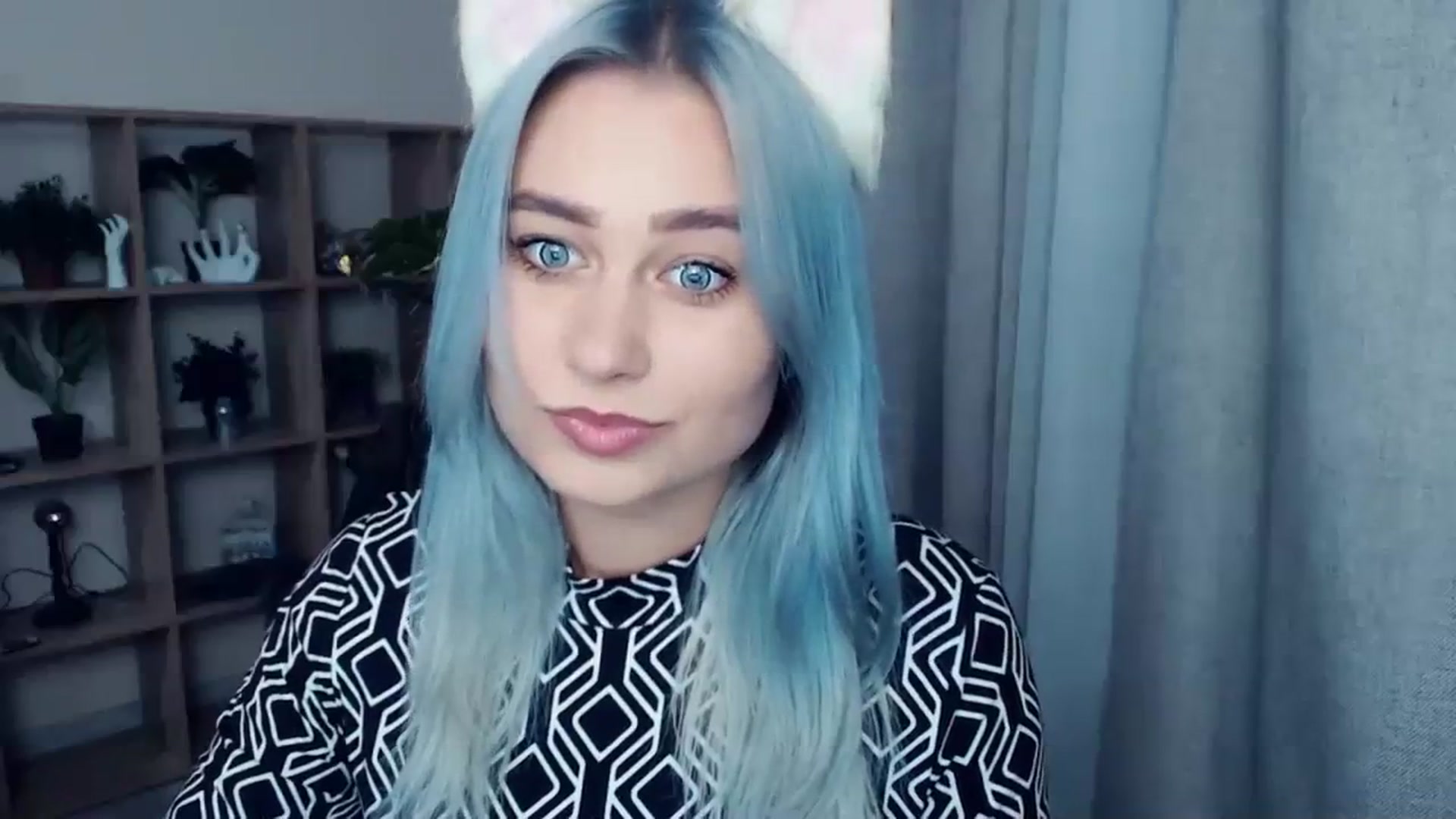 Gallery image thumbnail from Kukla_kolduna's myfreecams stream on, 11/10/2023, 18:04 image 3 of 20