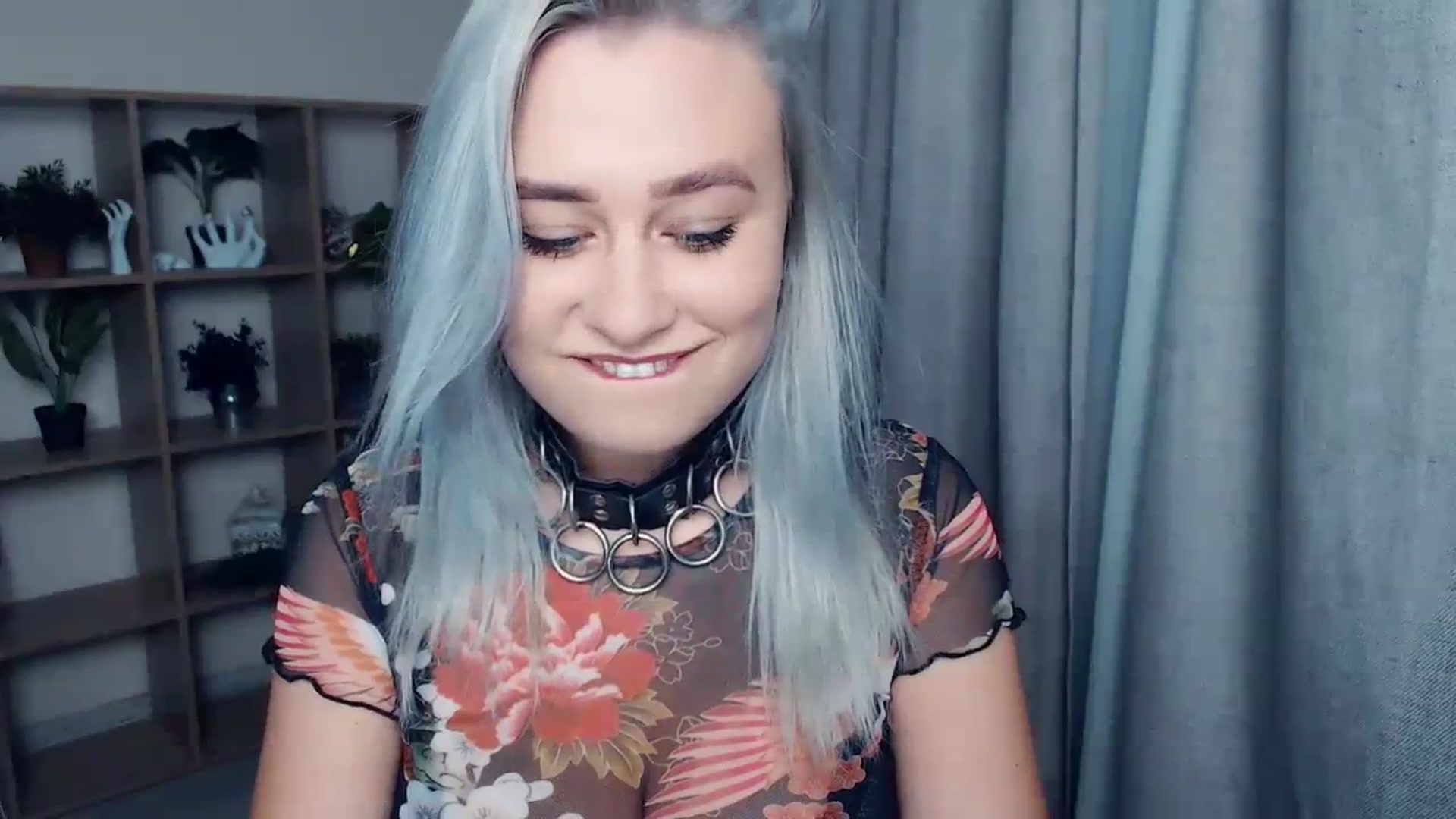 Gallery image thumbnail from Kukla_kolduna's myfreecams stream on, 11/18/2023, 16:13 image 10 of 20