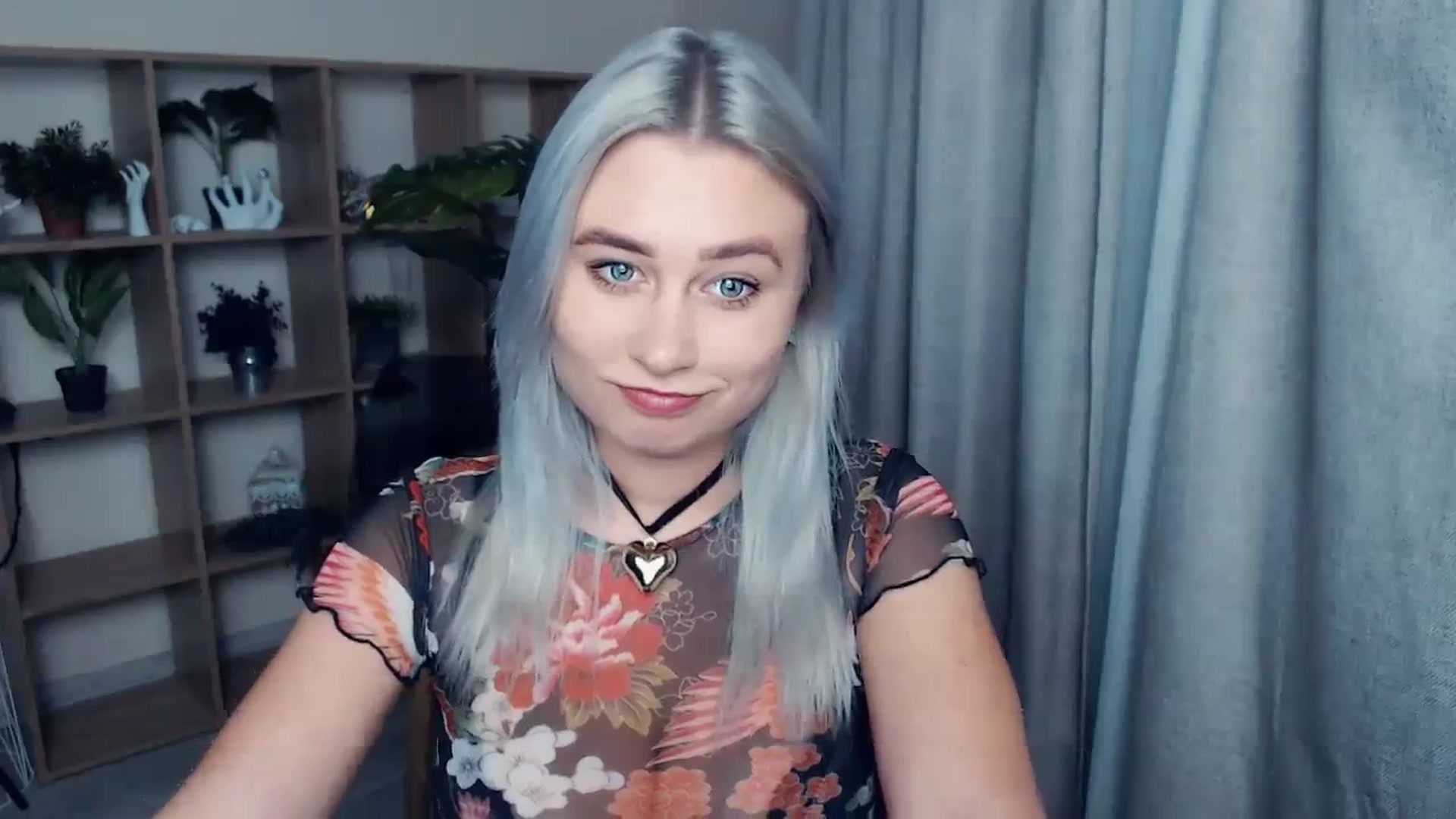 Gallery image thumbnail from Kukla_kolduna's myfreecams stream on, 11/18/2023, 17:25 image 15 of 20