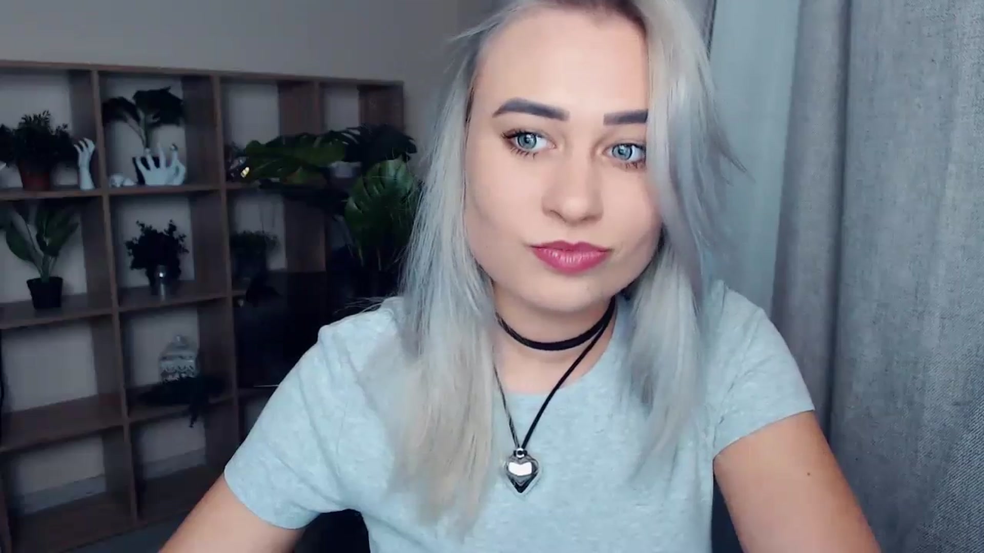 Gallery image thumbnail from Kukla_kolduna's myfreecams stream on, 11/19/2023, 15:45 image 9 of 20