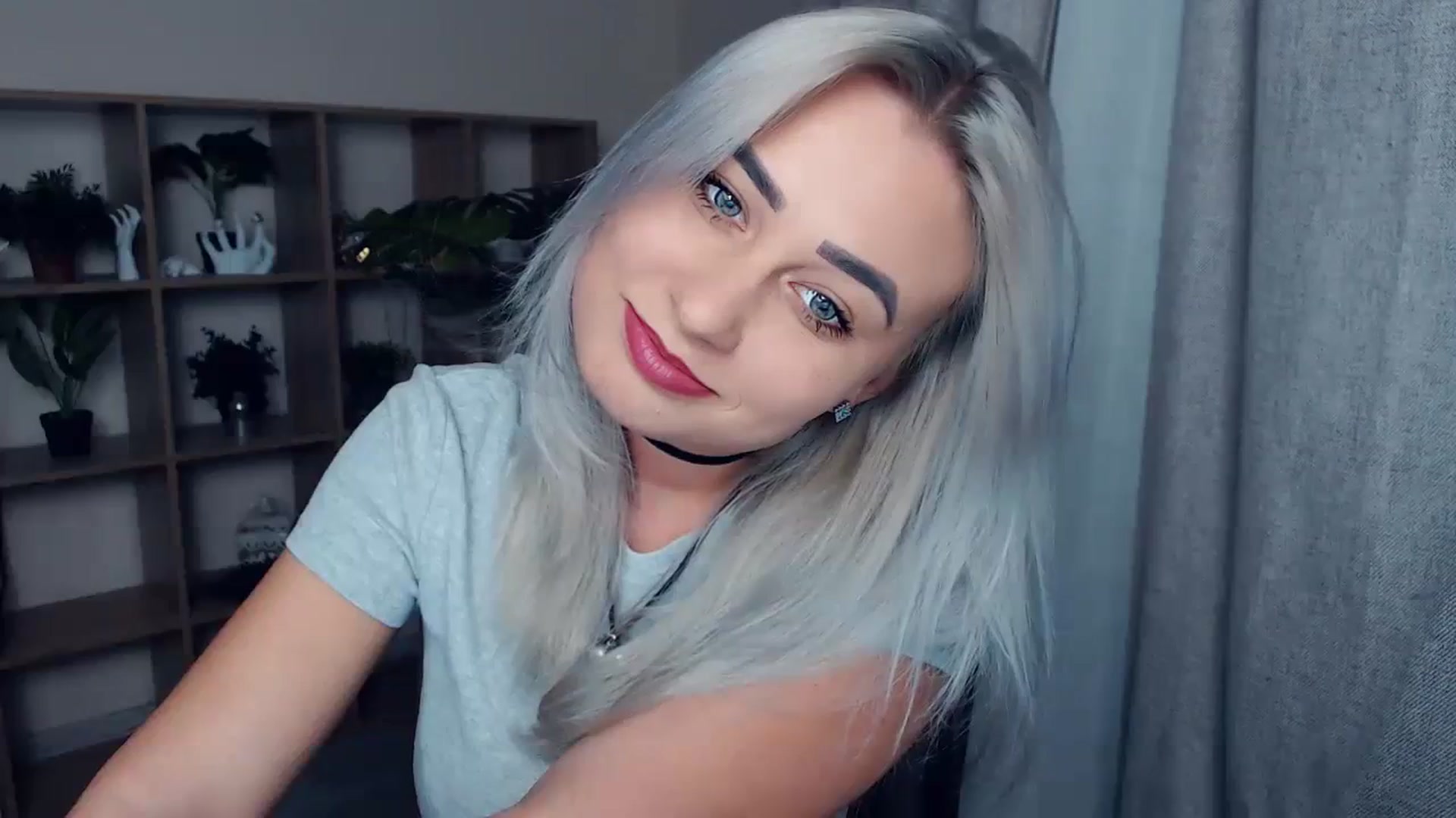 Gallery image thumbnail from Kukla_kolduna's myfreecams stream on, 11/19/2023, 15:45 image 6 of 20