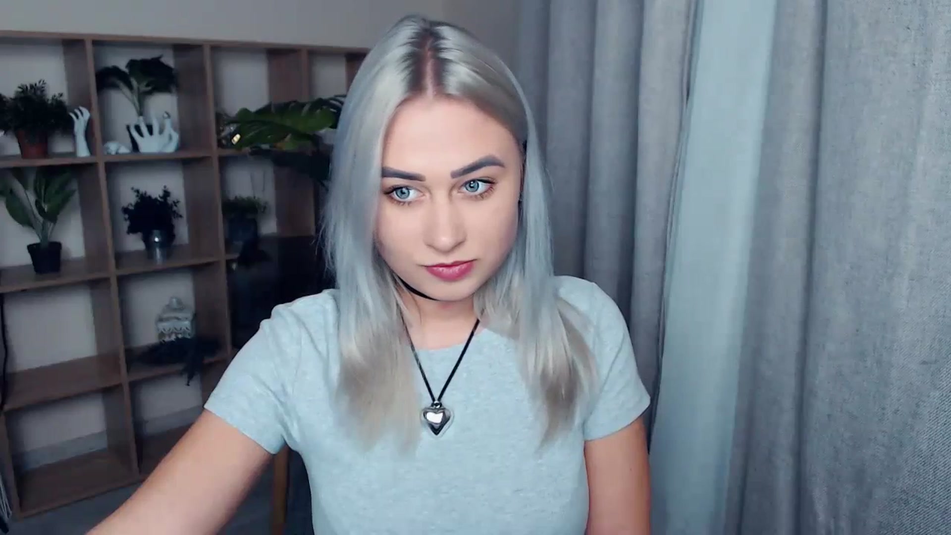 Gallery image thumbnail from Kukla_kolduna's myfreecams stream on, 11/19/2023, 16:22 image 14 of 20