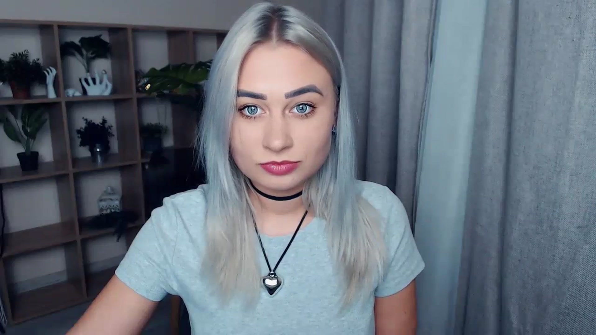 Gallery image thumbnail from Kukla_kolduna's myfreecams stream on, 11/19/2023, 16:22 image 10 of 20