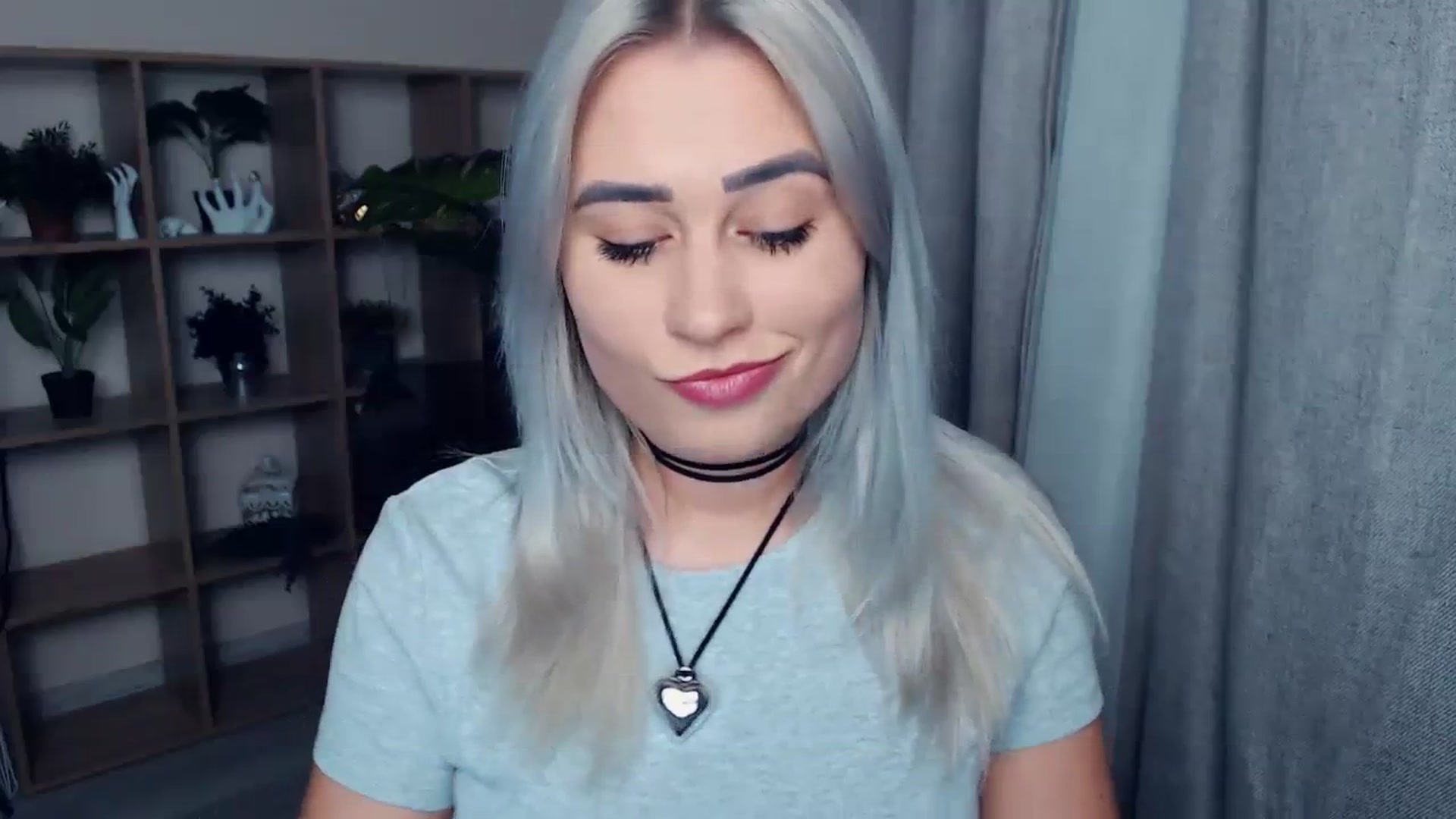 Gallery image thumbnail from Kukla_kolduna's myfreecams stream on, 11/19/2023, 16:22 image 2 of 20