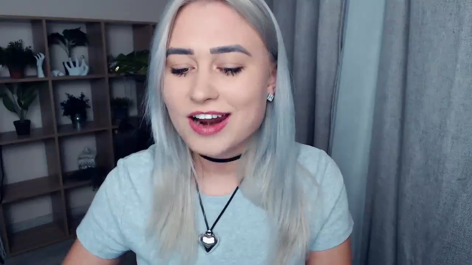 Gallery image thumbnail from Kukla_kolduna's myfreecams stream on, 11/19/2023, 16:22 image 18 of 20