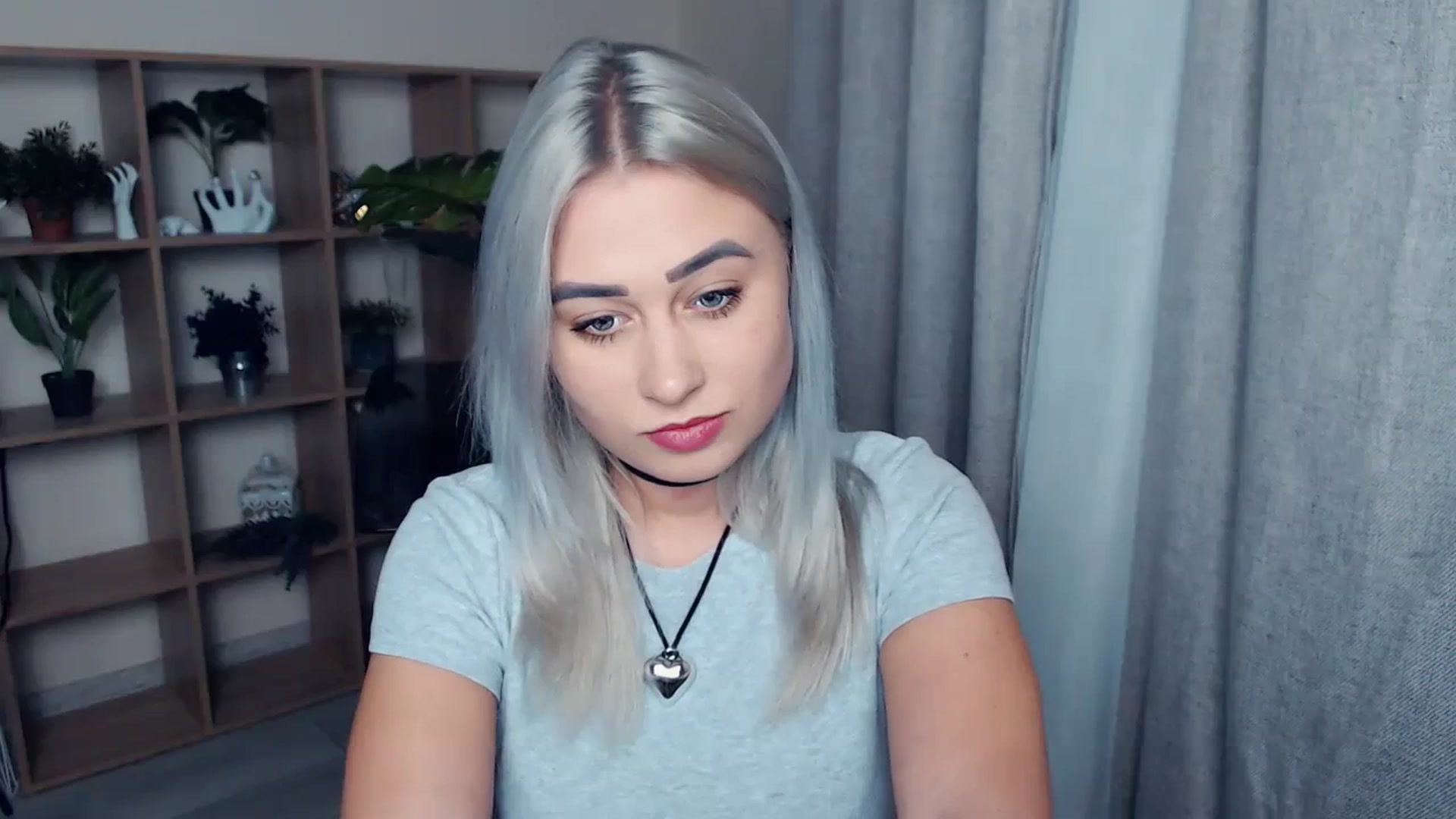 Gallery image thumbnail from Kukla_kolduna's myfreecams stream on, 11/19/2023, 16:22 image 15 of 20