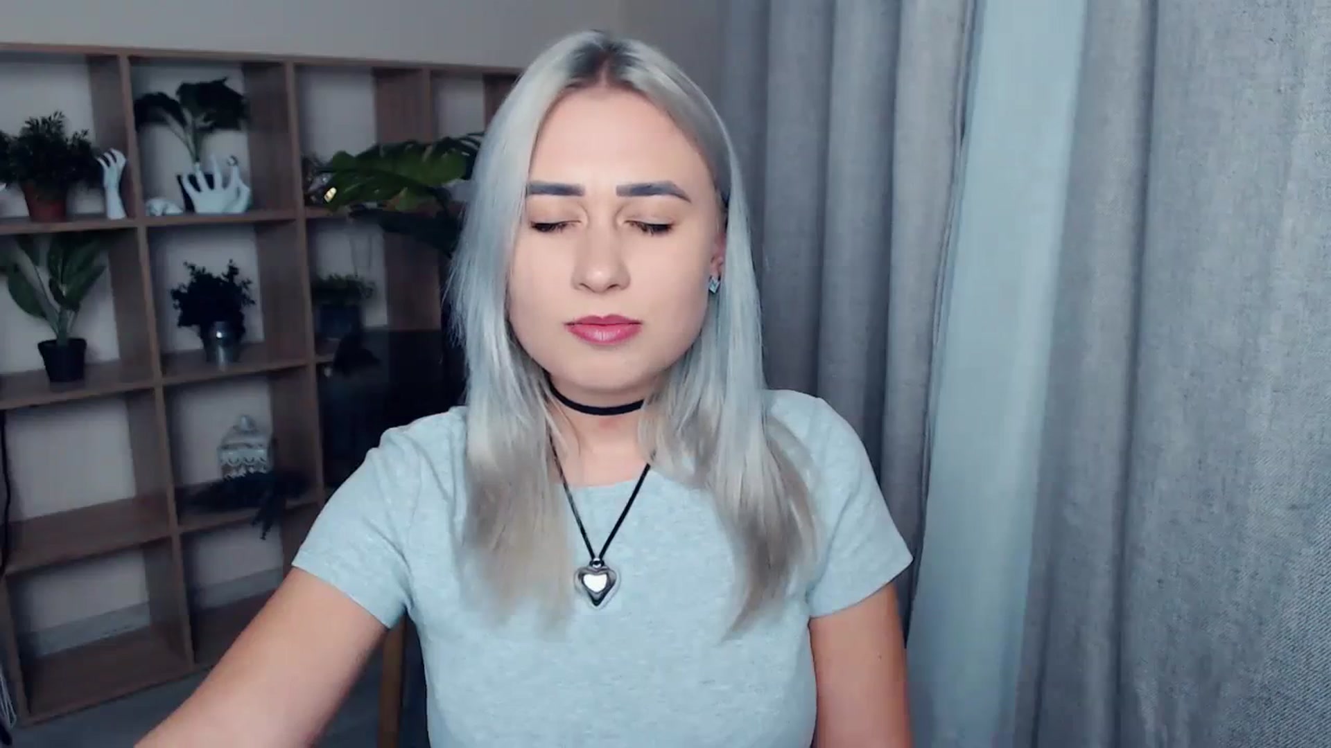 Gallery image thumbnail from Kukla_kolduna's myfreecams stream on, 11/19/2023, 16:22 image 17 of 20
