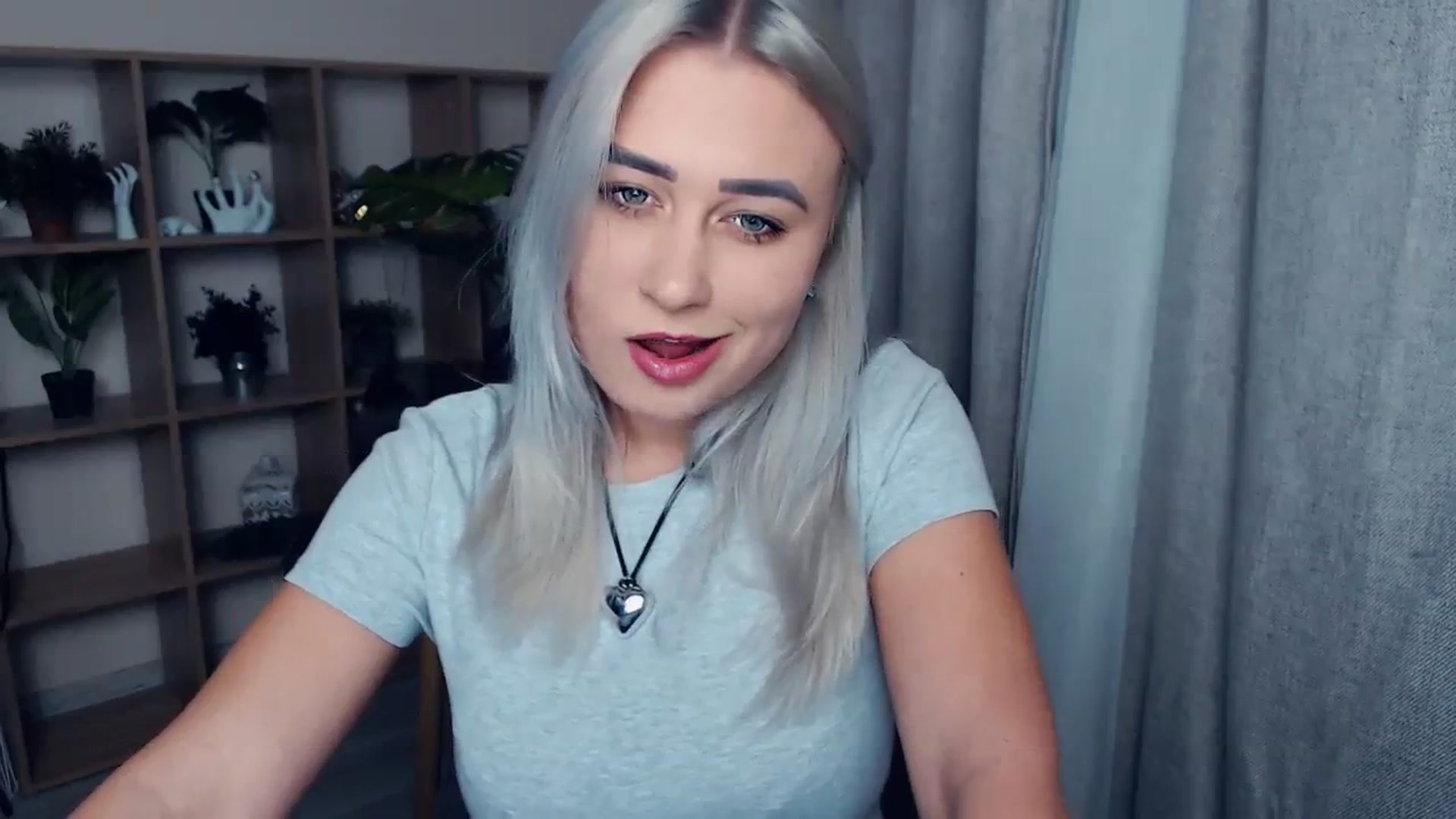 Gallery image thumbnail from Kukla_kolduna's myfreecams stream on, 11/19/2023, 16:22 image 5 of 20