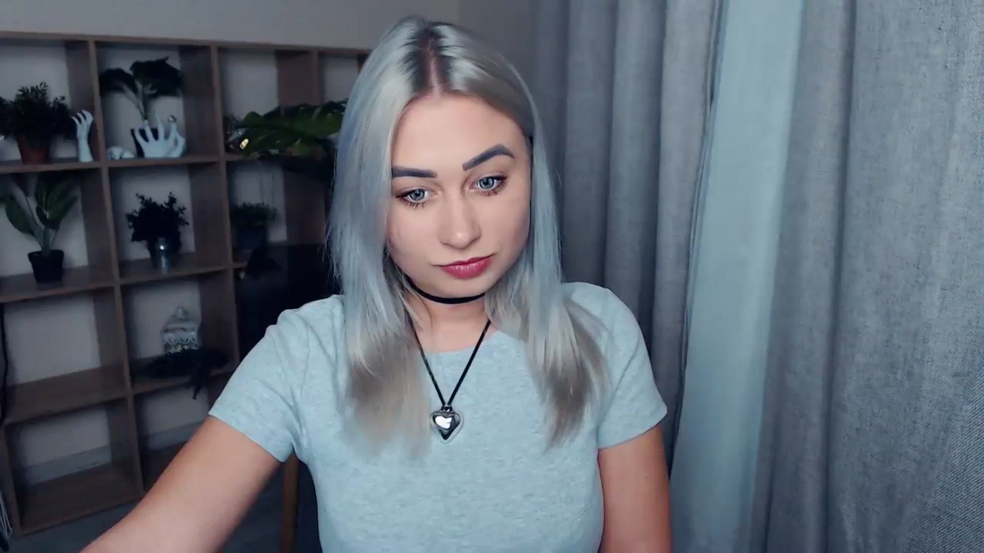 Gallery image thumbnail from Kukla_kolduna's myfreecams stream on, 11/19/2023, 16:22 image 13 of 20