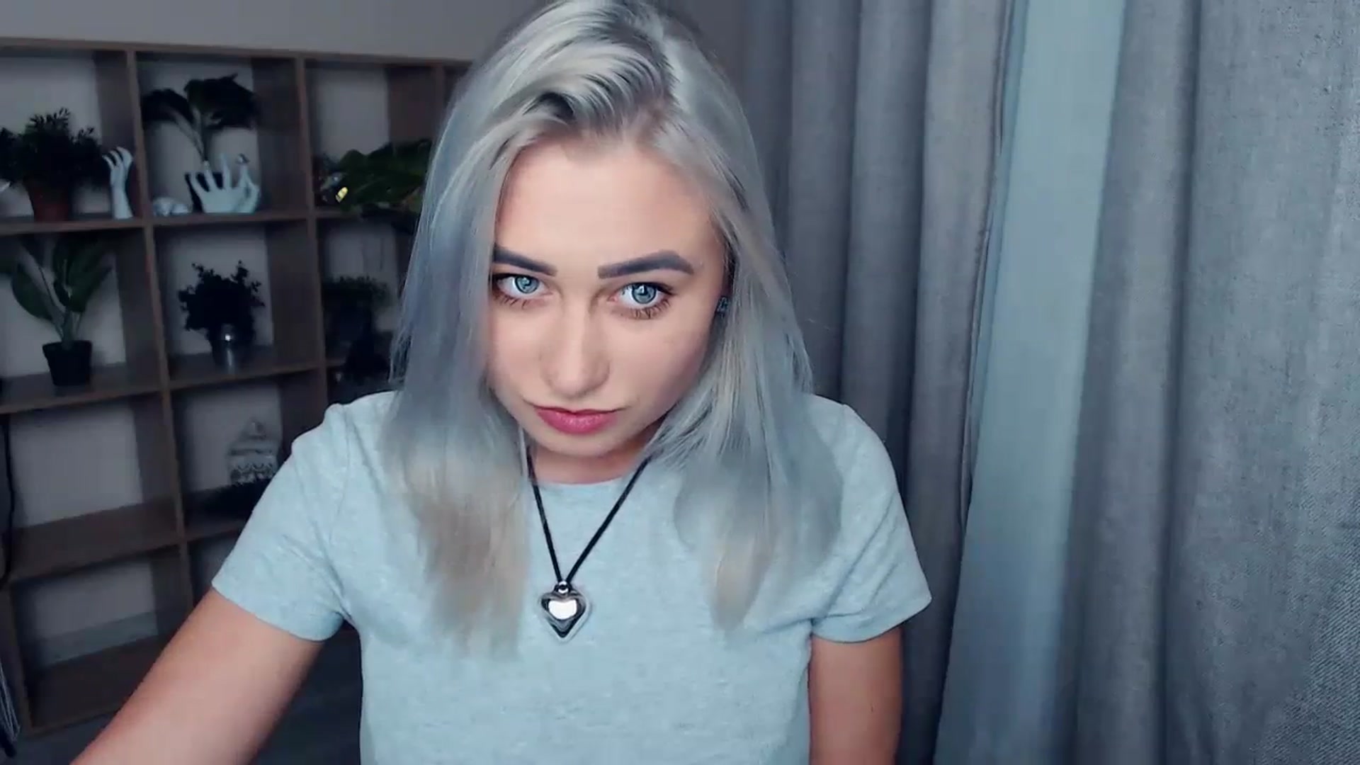 Gallery image thumbnail from Kukla_kolduna's myfreecams stream on, 11/19/2023, 18:06 image 19 of 20
