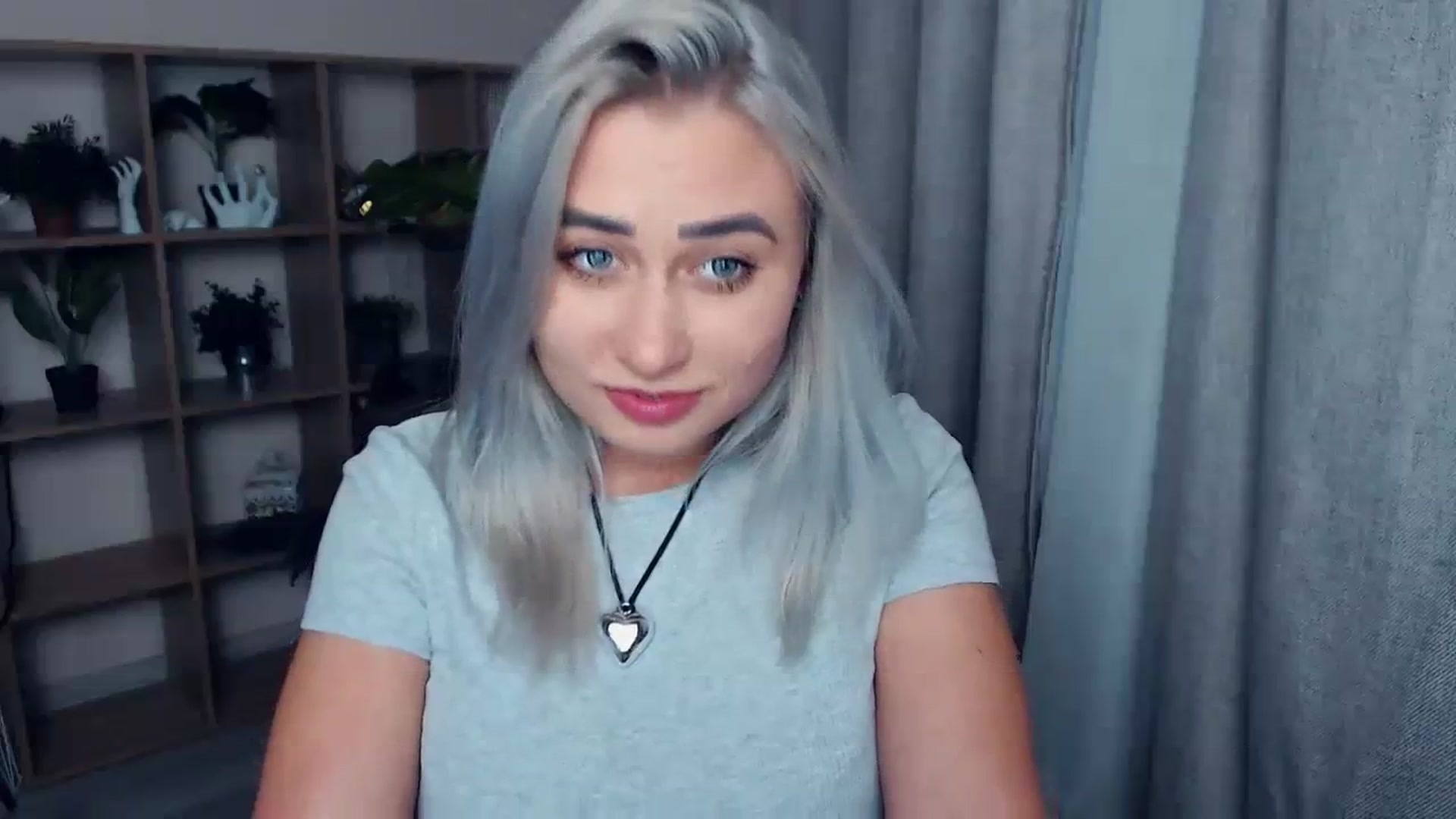Gallery image thumbnail from Kukla_kolduna's myfreecams stream on, 11/19/2023, 18:06 image 16 of 20