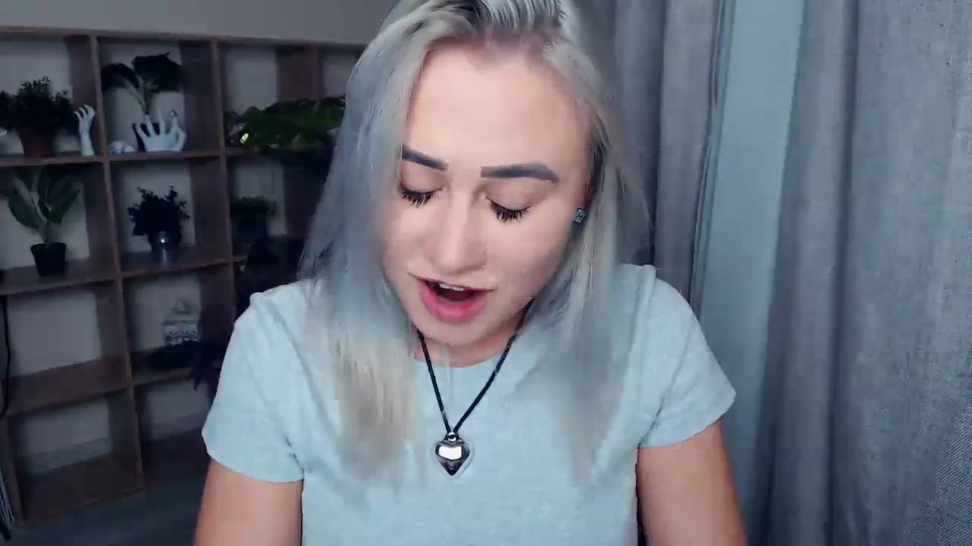 Gallery image thumbnail from Kukla_kolduna's myfreecams stream on, 11/19/2023, 18:06 image 14 of 20