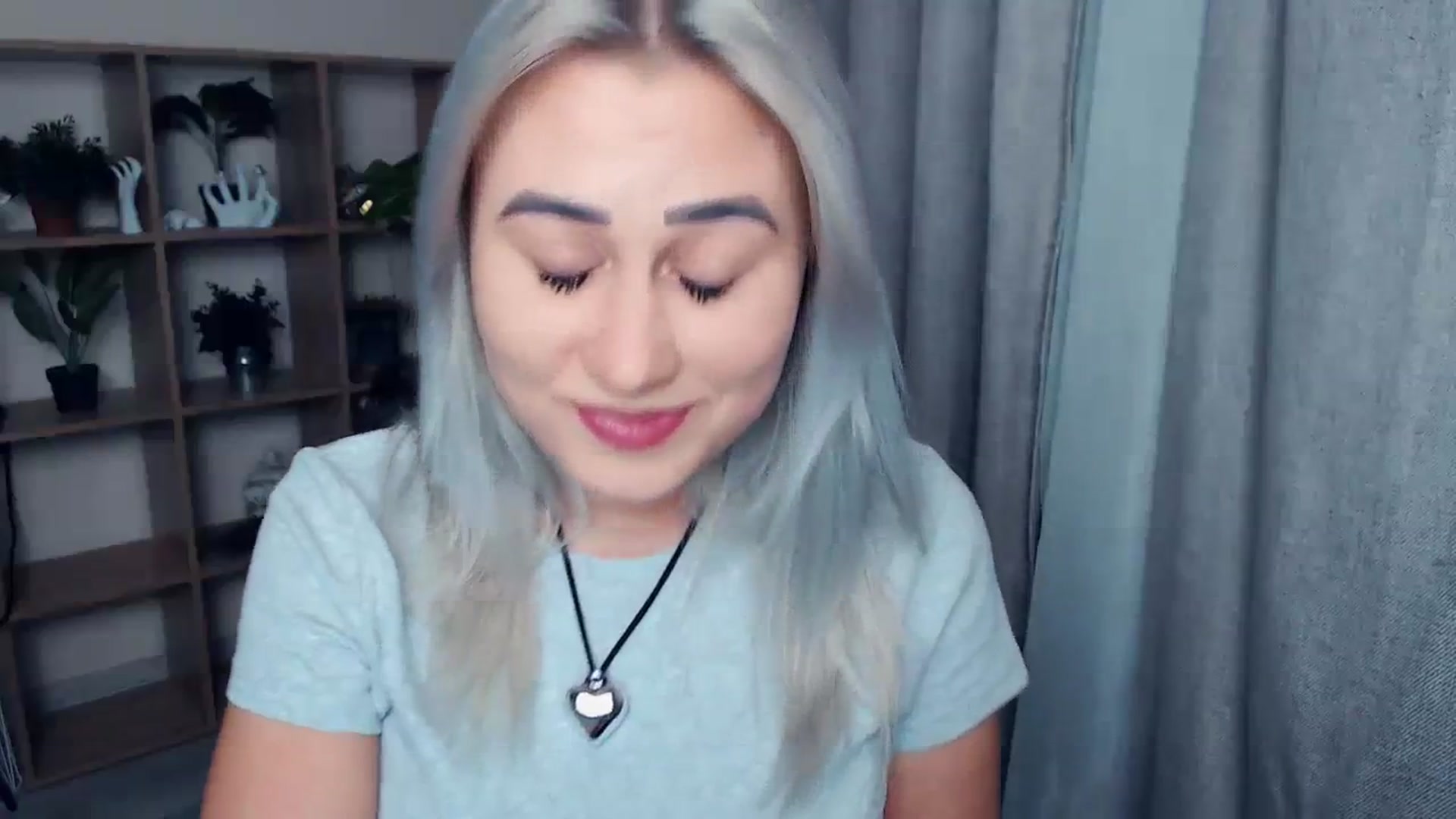 Gallery image thumbnail from Kukla_kolduna's myfreecams stream on, 11/19/2023, 18:06 image 8 of 20