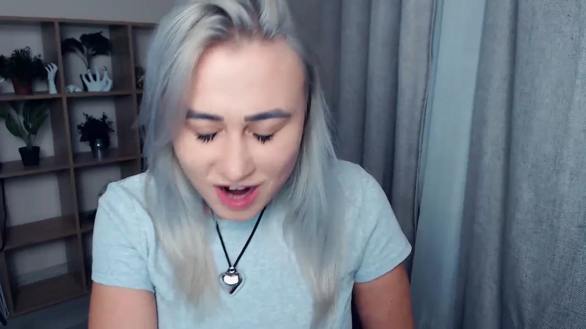 Gallery image thumbnail from Kukla_kolduna's myfreecams stream on, 11/19/2023, 18:06 image 4 of 20