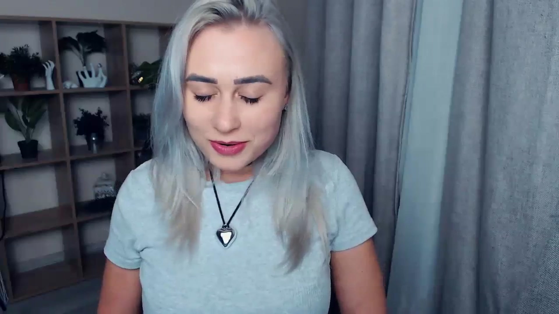 Gallery image thumbnail from Kukla_kolduna's myfreecams stream on, 11/19/2023, 18:06 image 7 of 20