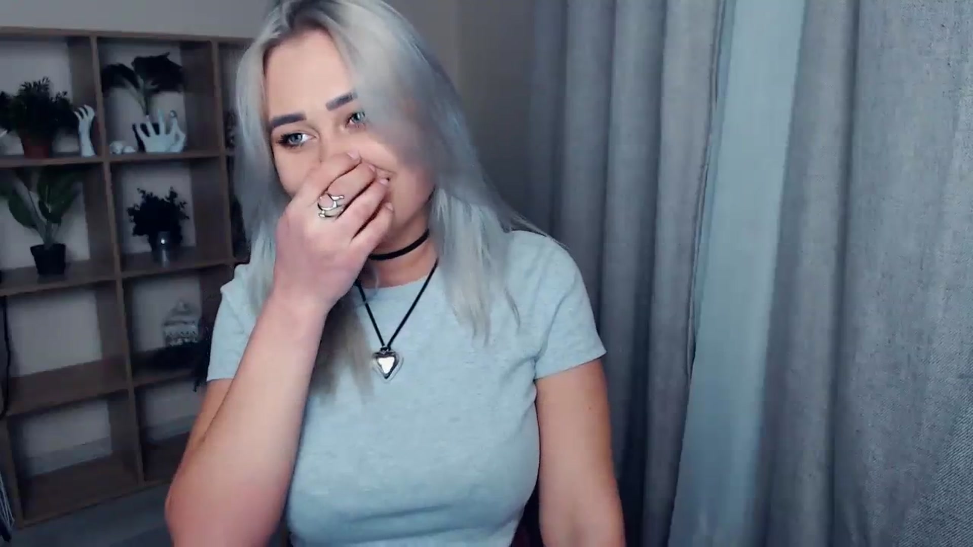Gallery image thumbnail from Kukla_kolduna's myfreecams stream on, 11/19/2023, 18:06 image 11 of 20