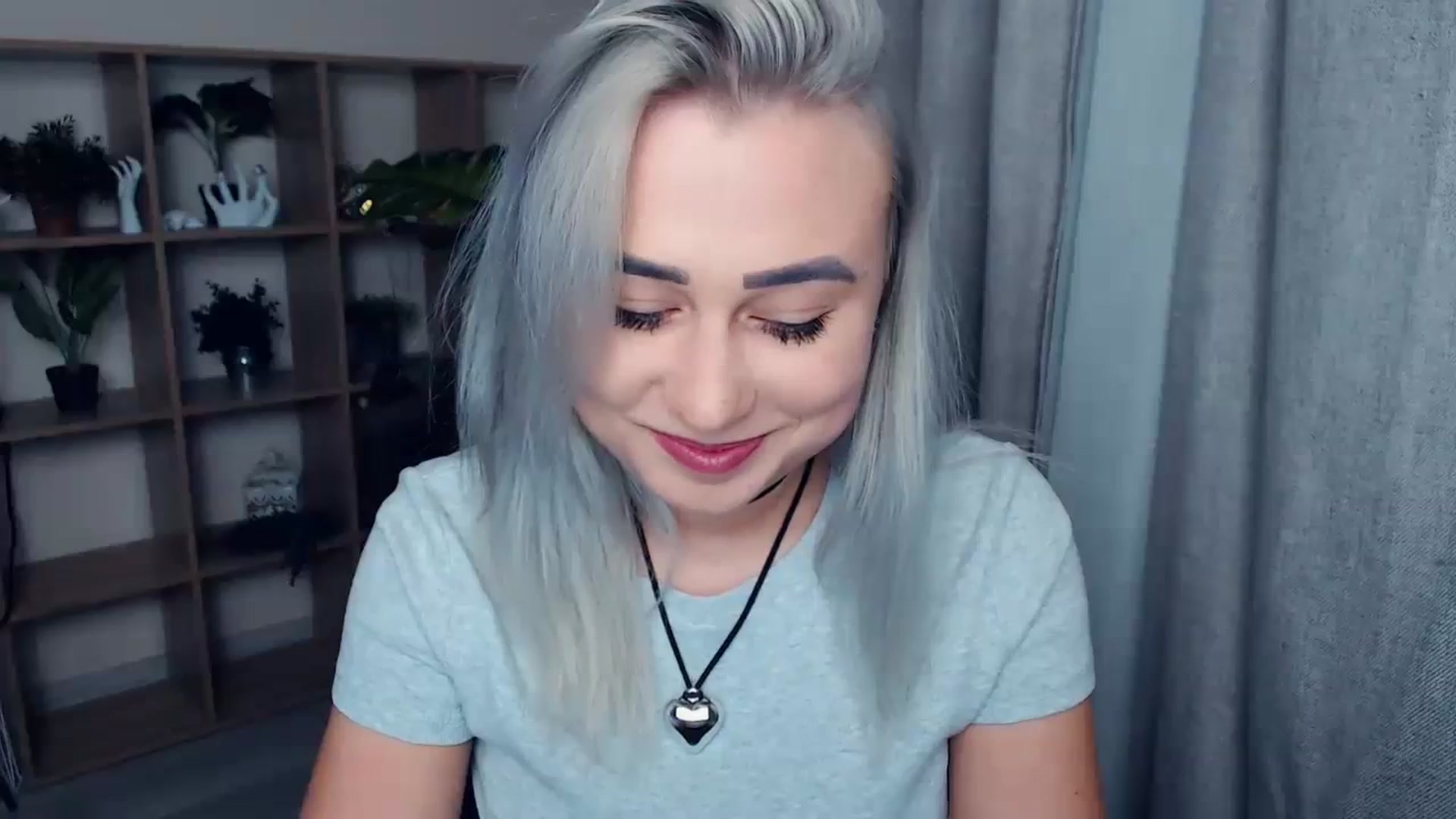 Gallery image thumbnail from Kukla_kolduna's myfreecams stream on, 11/19/2023, 18:06 image 12 of 20