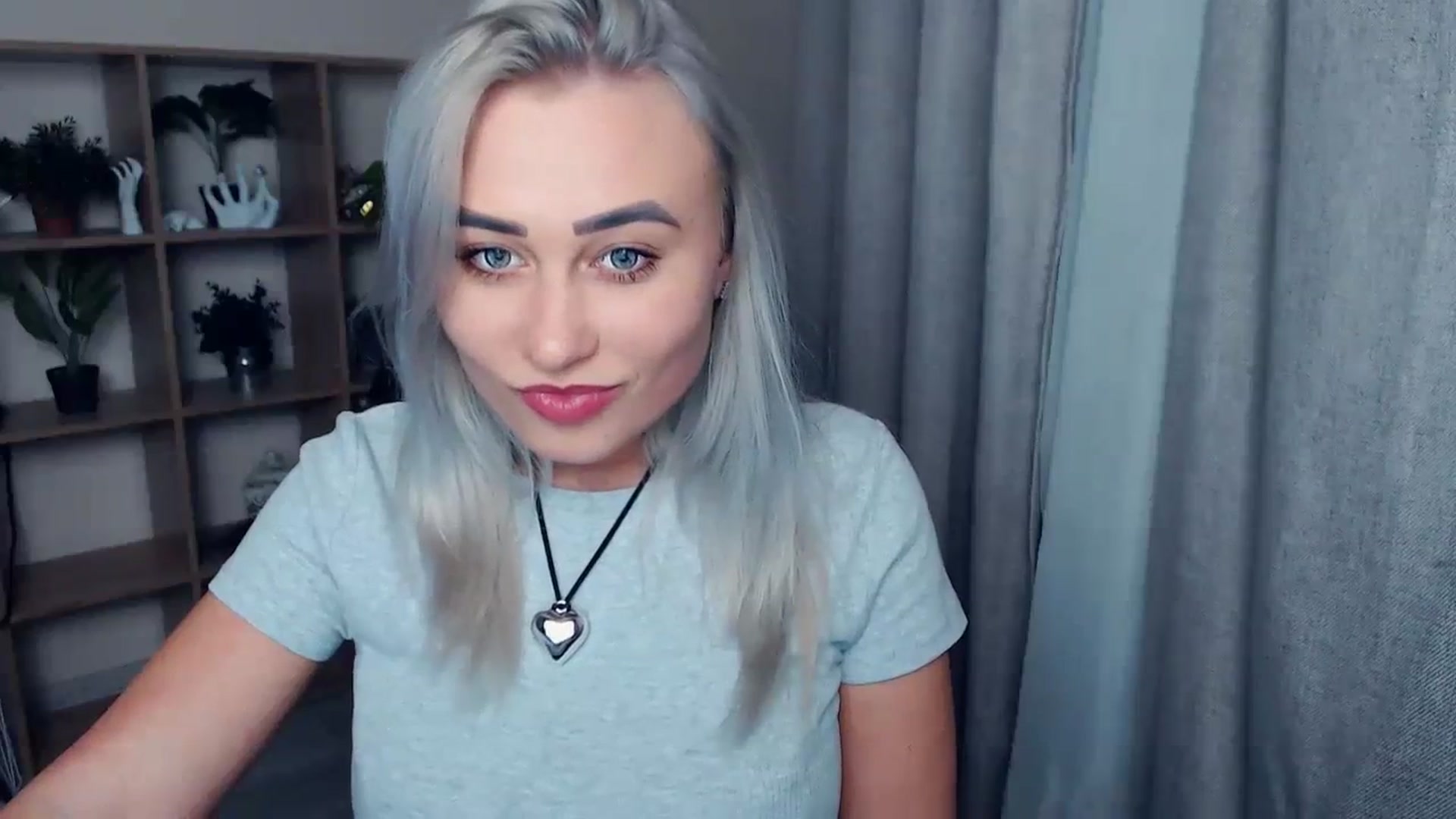 Gallery image thumbnail from Kukla_kolduna's myfreecams stream on, 11/19/2023, 18:06 image 5 of 20