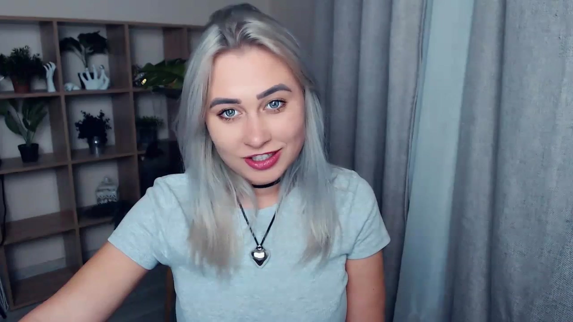 Gallery image thumbnail from Kukla_kolduna's myfreecams stream on, 11/19/2023, 18:47 image 10 of 20
