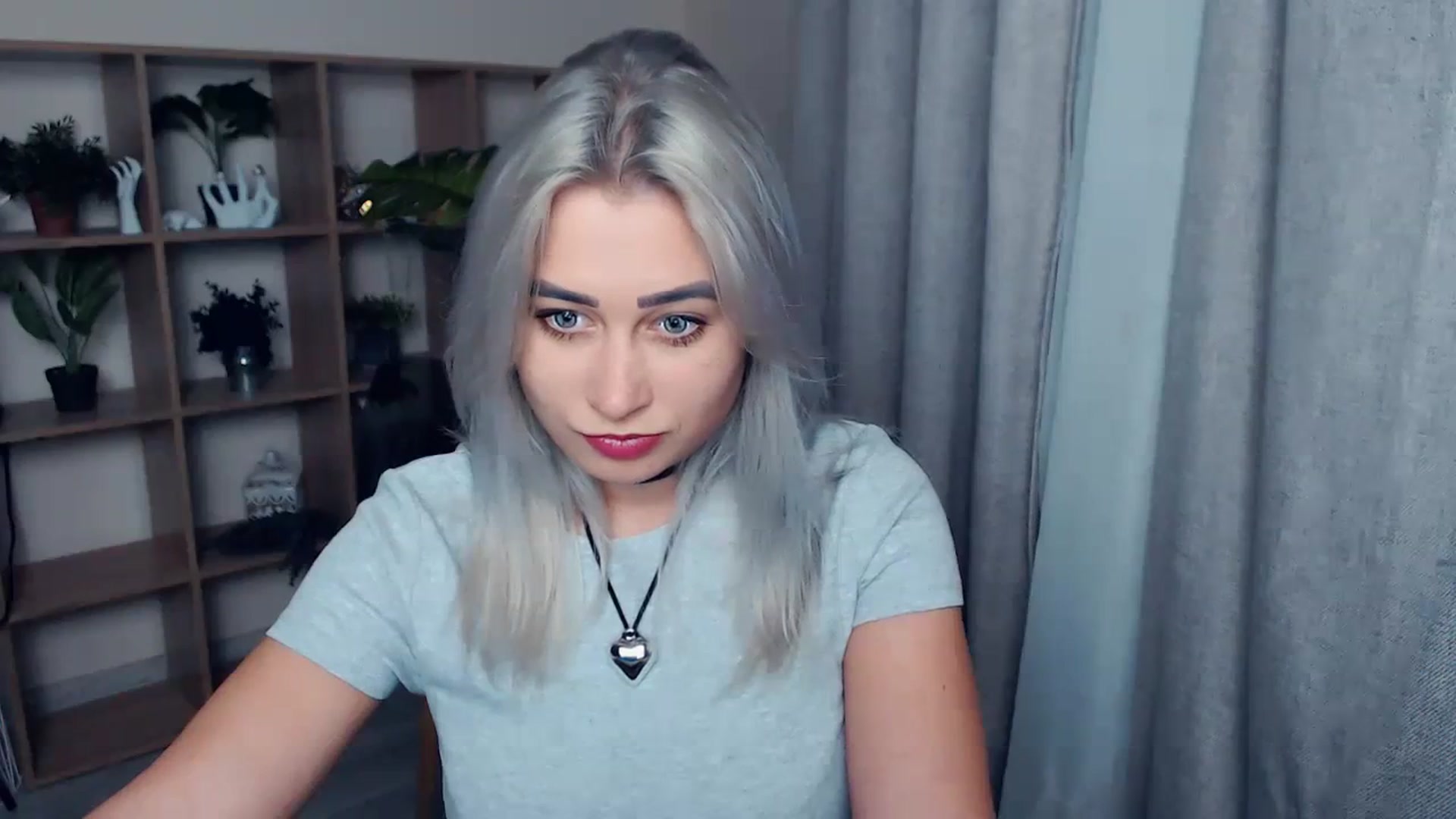 Gallery image thumbnail from Kukla_kolduna's myfreecams stream on, 11/19/2023, 18:47 image 11 of 20