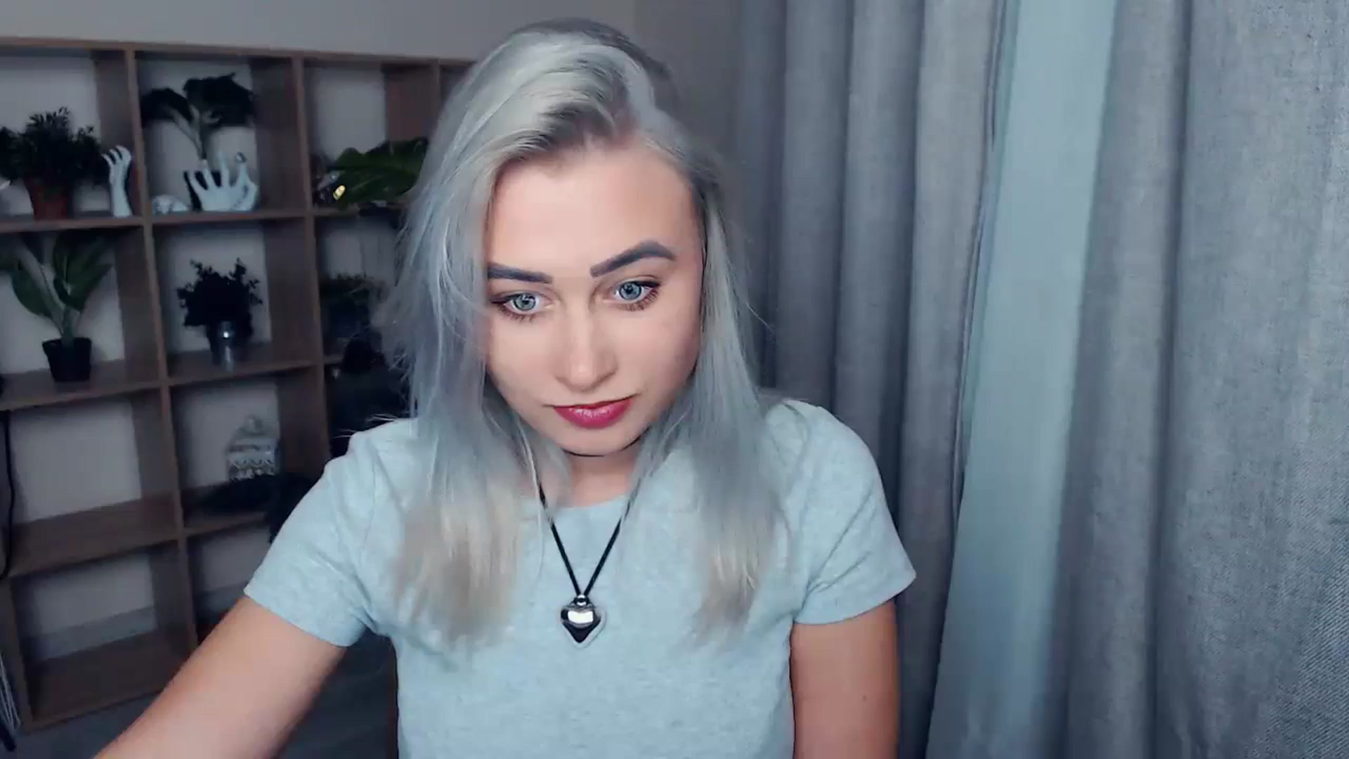Gallery image thumbnail from Kukla_kolduna's myfreecams stream on, 11/19/2023, 18:47 image 6 of 20