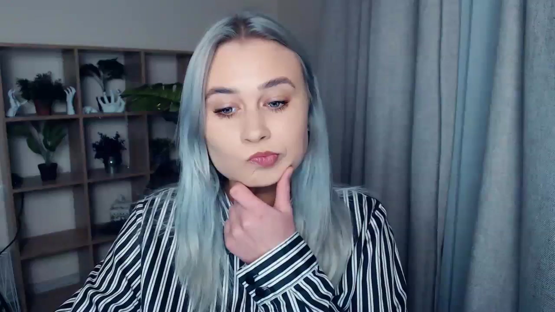 Gallery image thumbnail from Kukla_kolduna's myfreecams stream on, 11/23/2023, 18:59 image 1 of 20